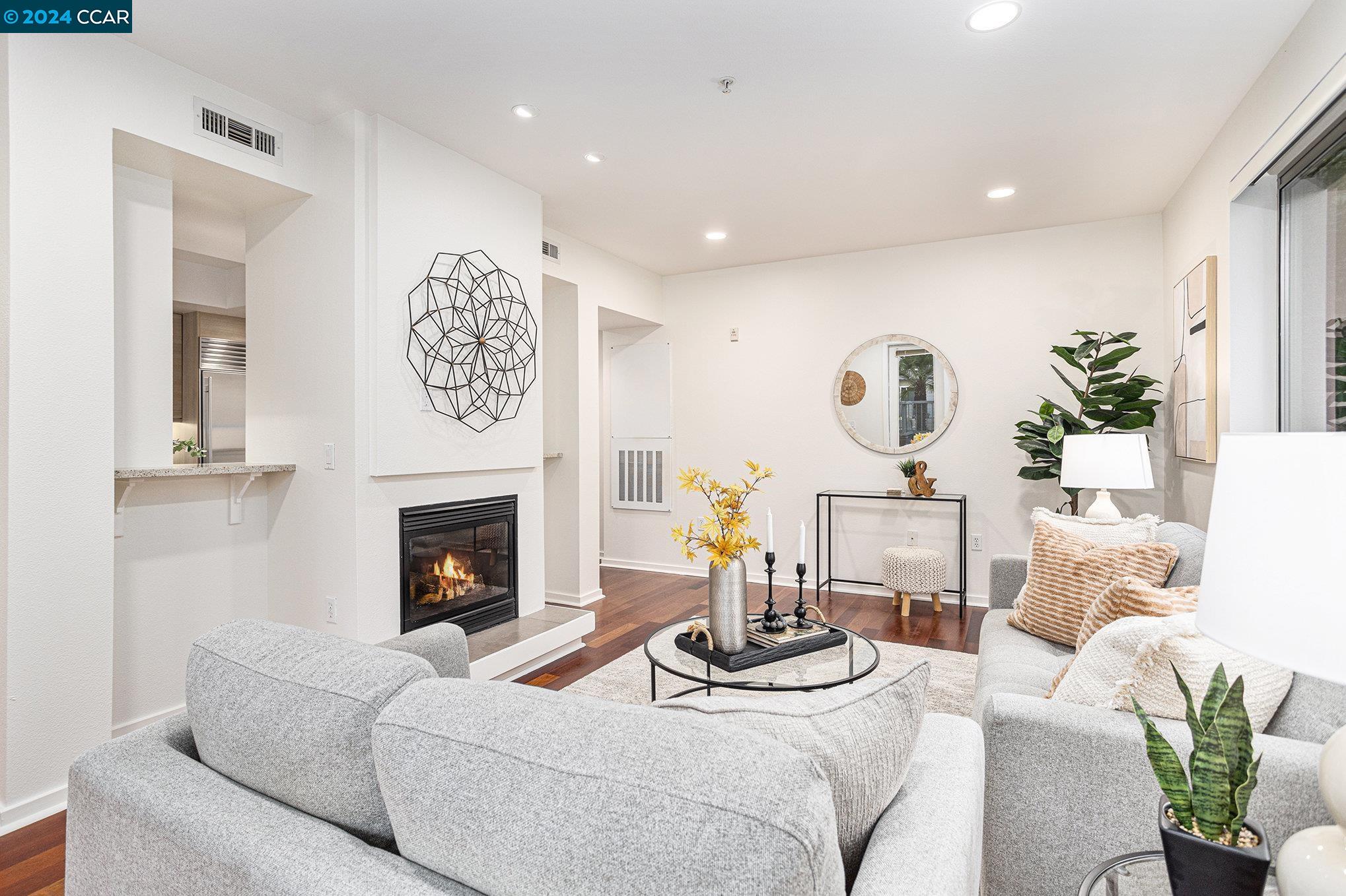 1655 N California Blvd. # 161
