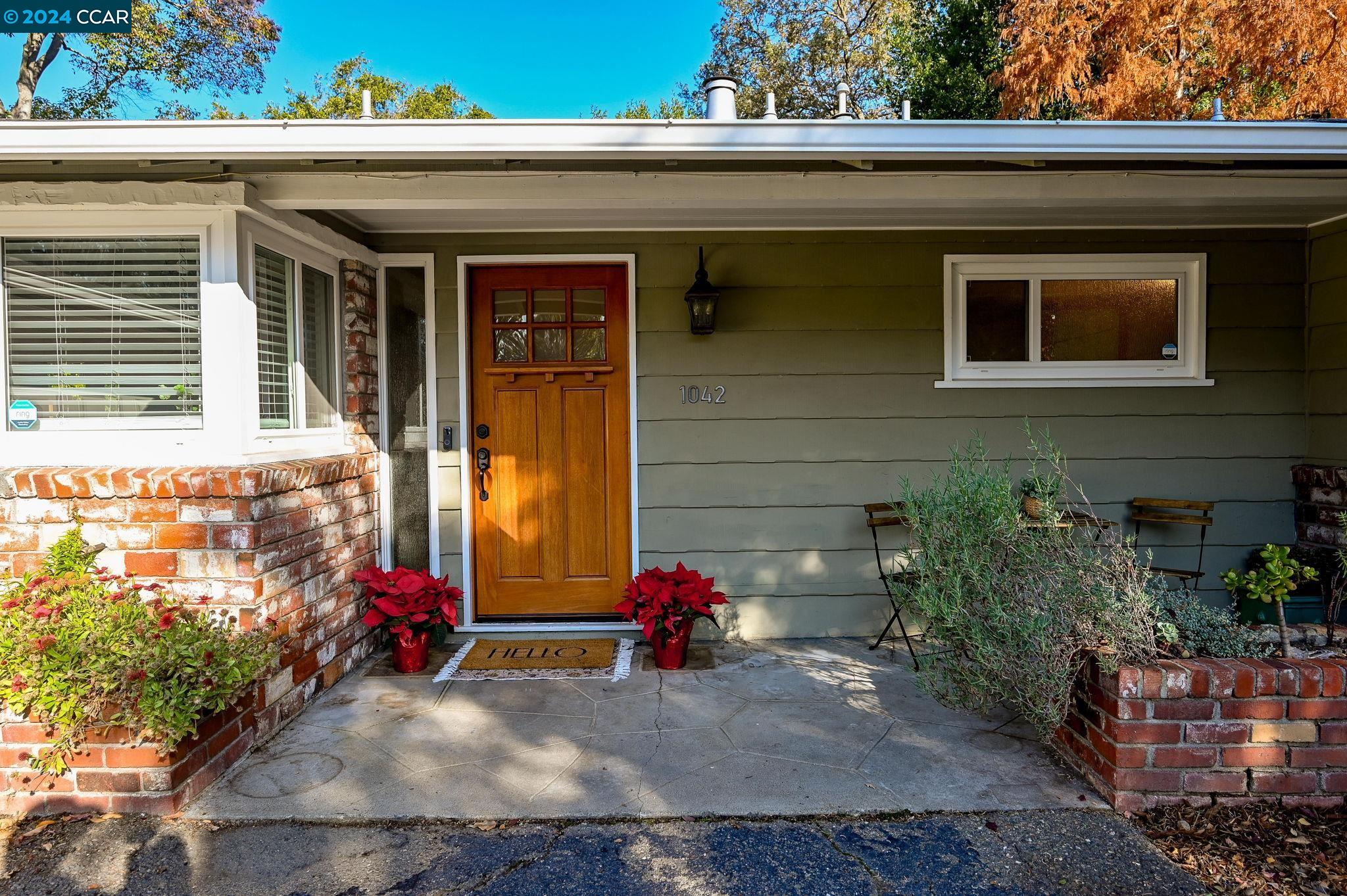 1042 Lindsey Ct