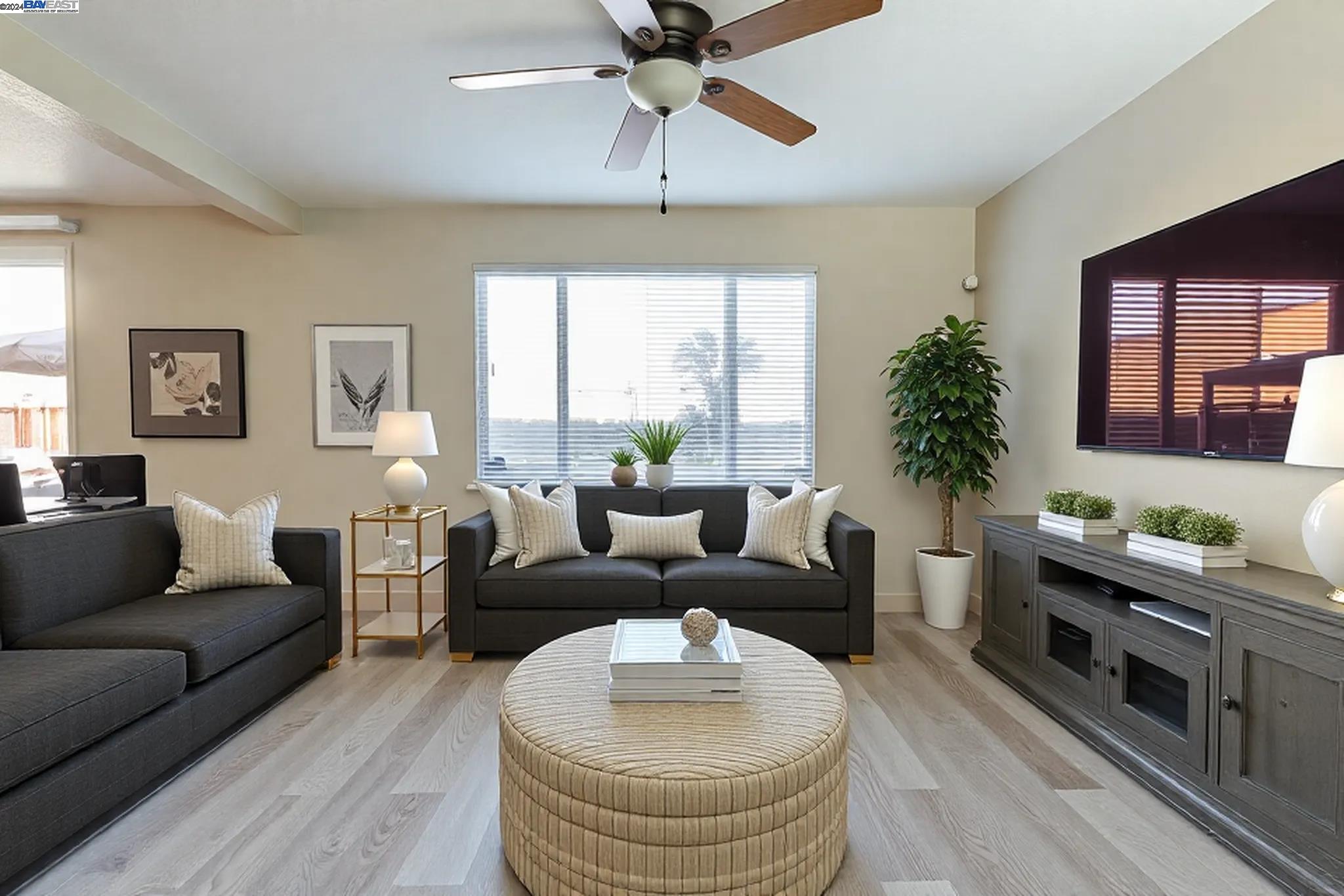 3701 Sailboat Dr