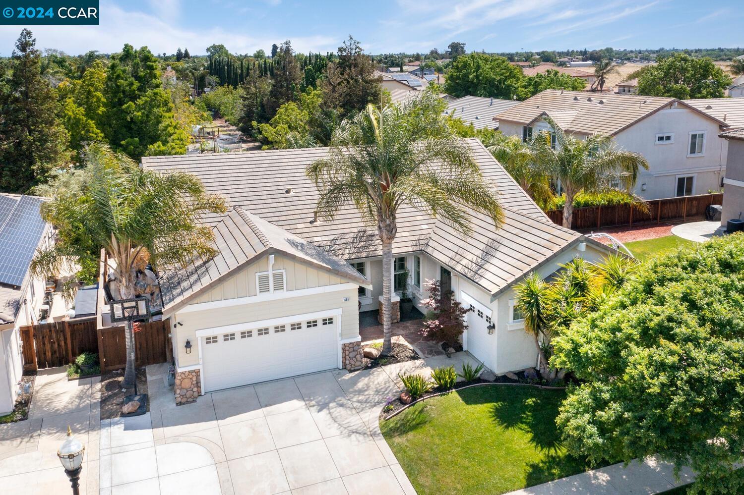 1608 Dupree Way