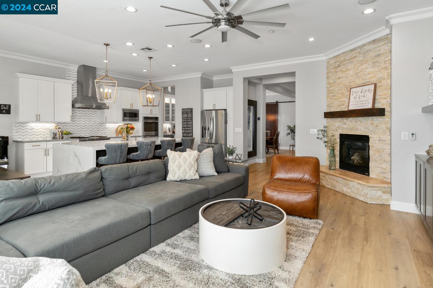 1608 Dupree Way