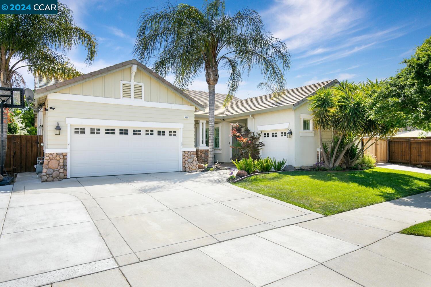 1608 Dupree Way