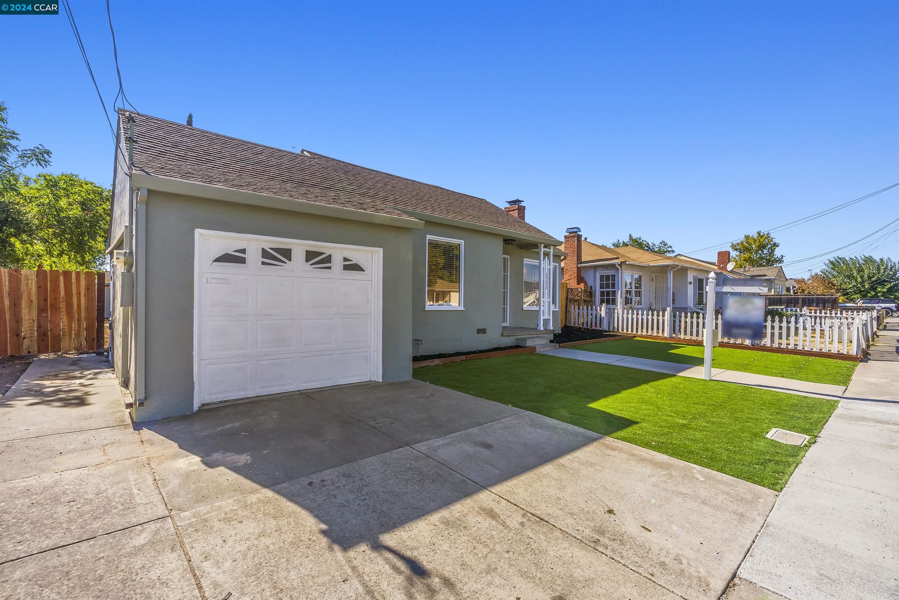2372 Pepper Dr