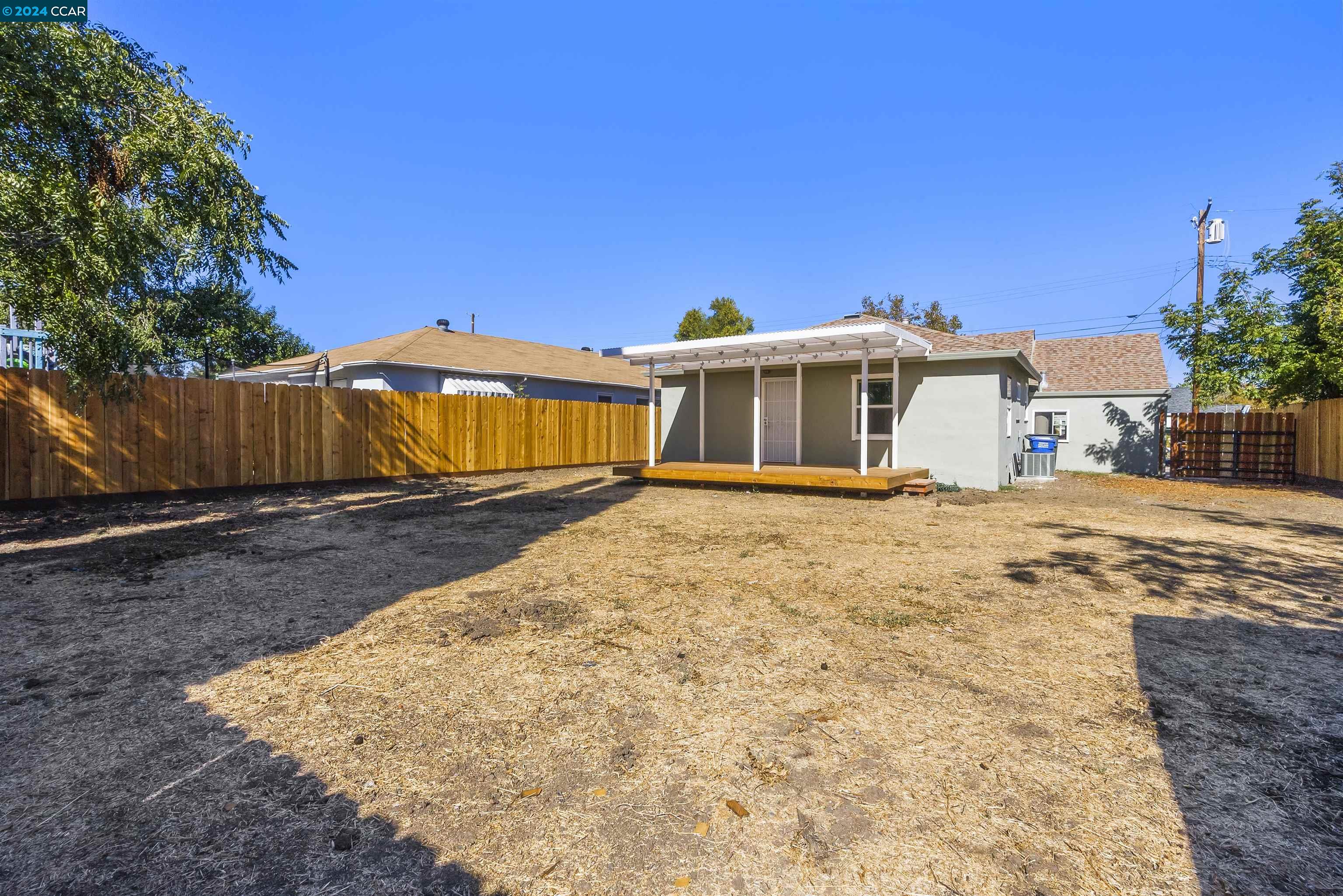 2372 Pepper Dr