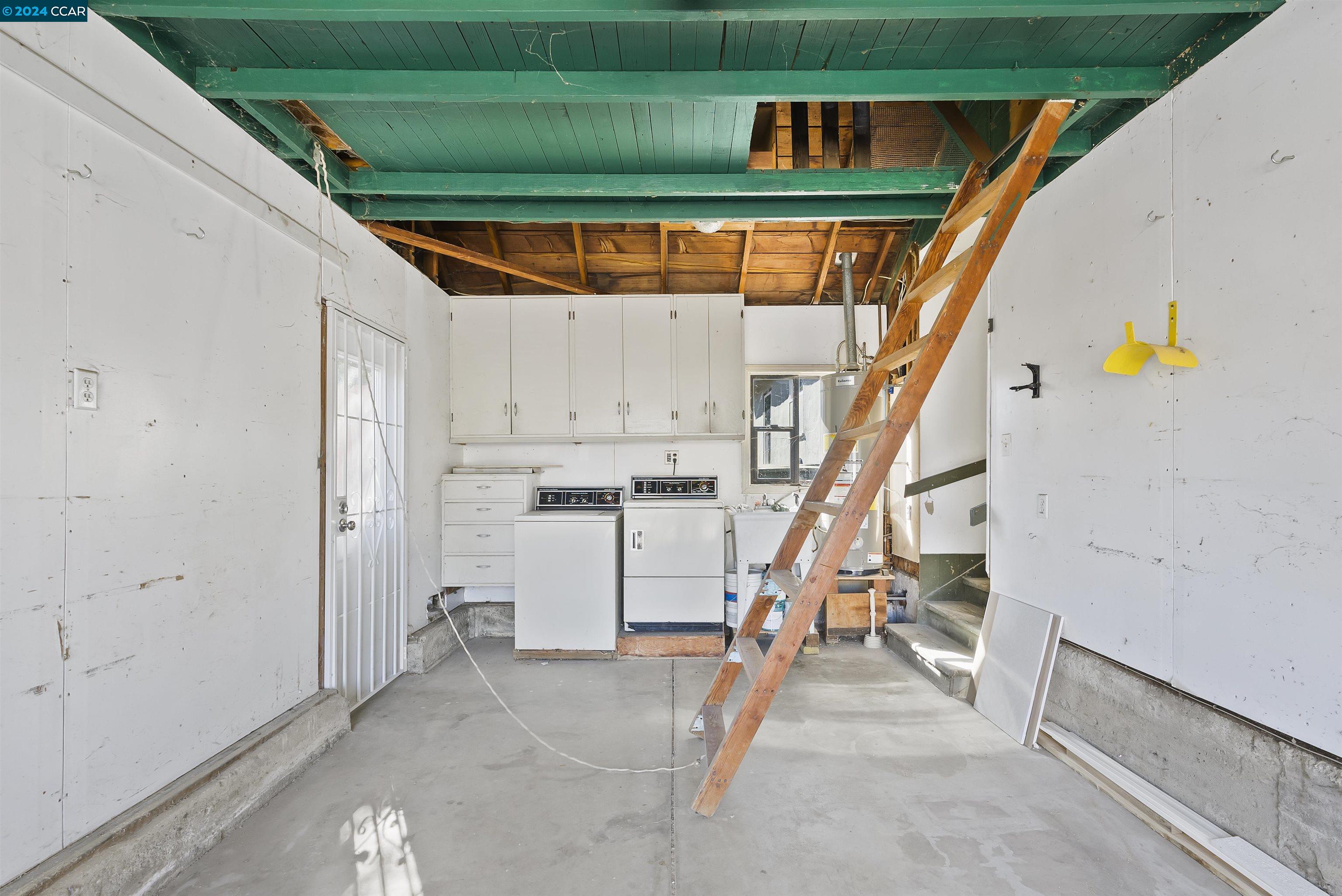 2372 Pepper Dr