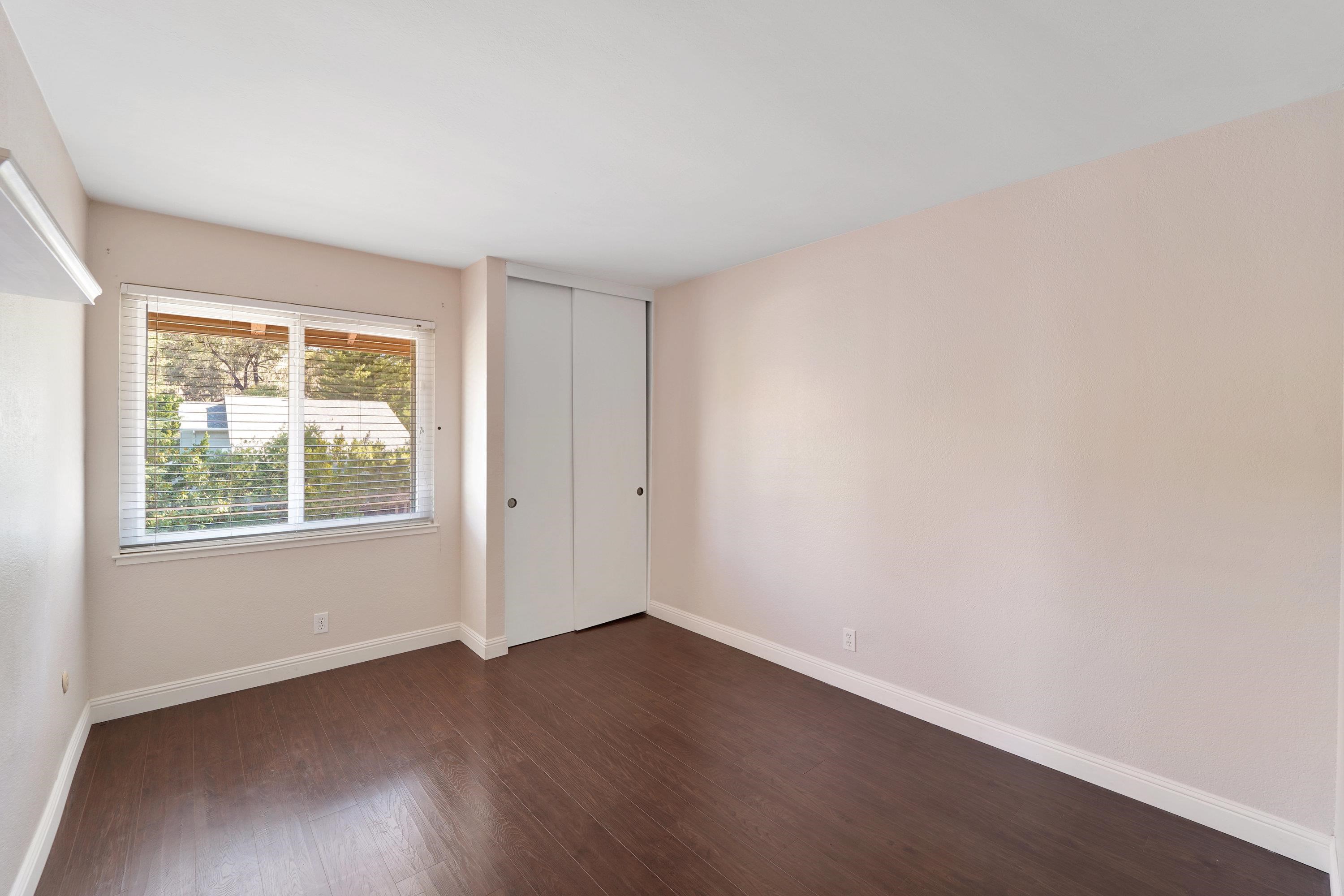 140 Alhambra Hills Dr