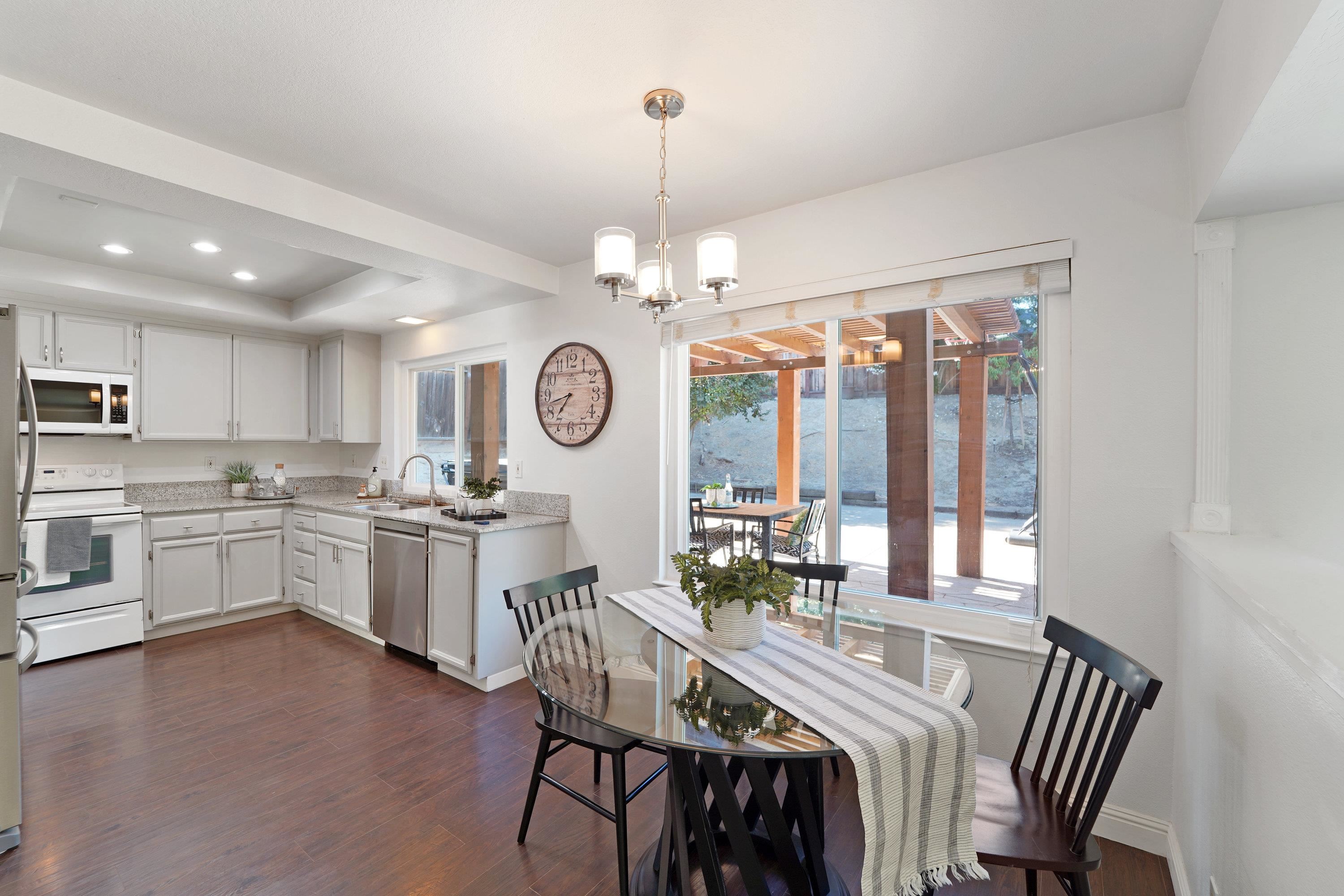 140 Alhambra Hills Dr