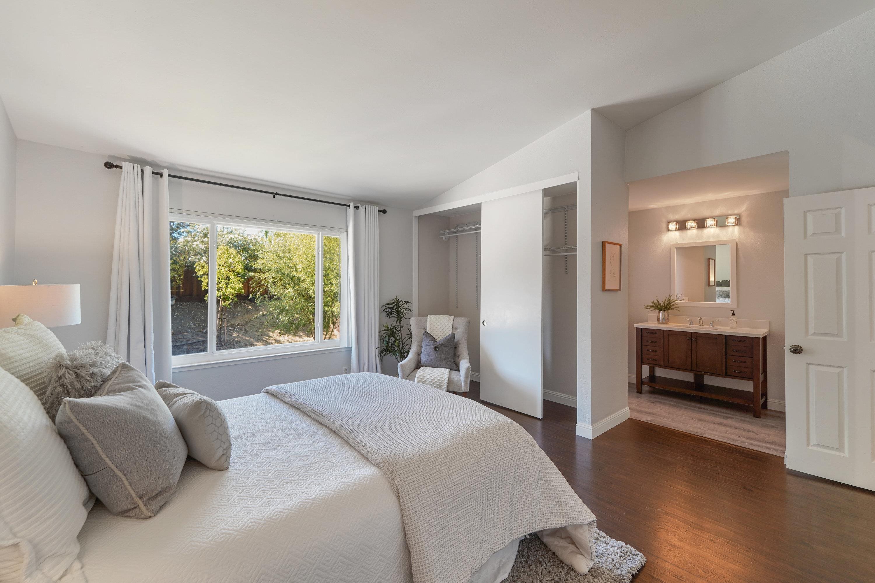 140 Alhambra Hills Dr