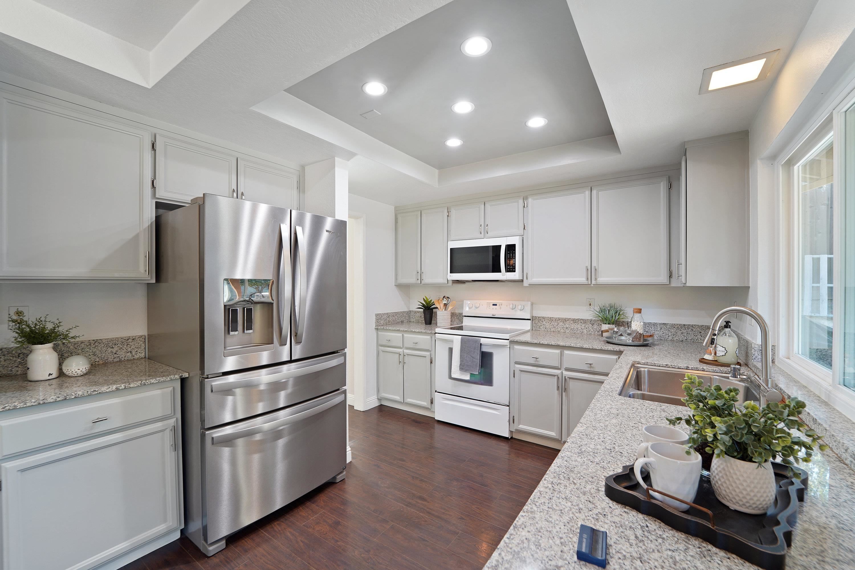 140 Alhambra Hills Dr
