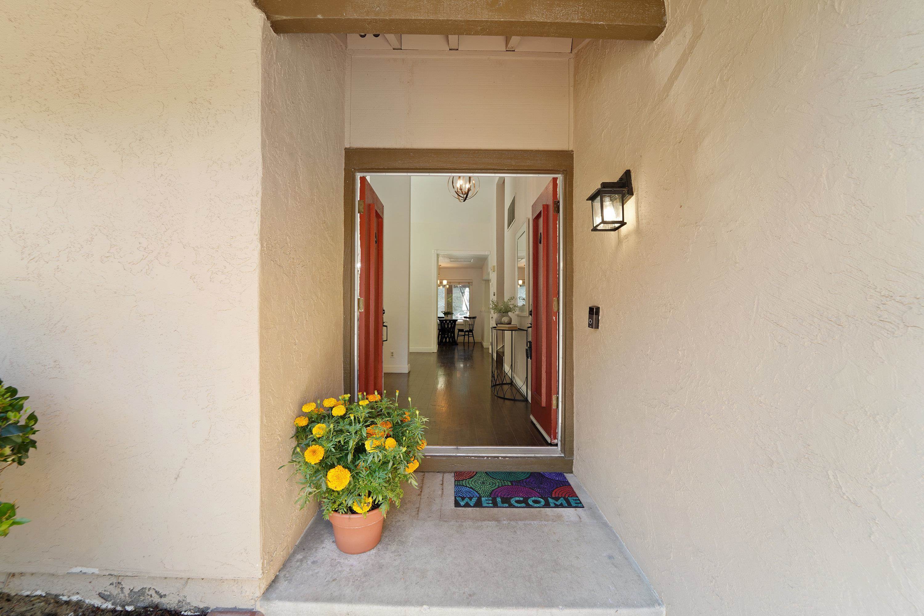 140 Alhambra Hills Dr