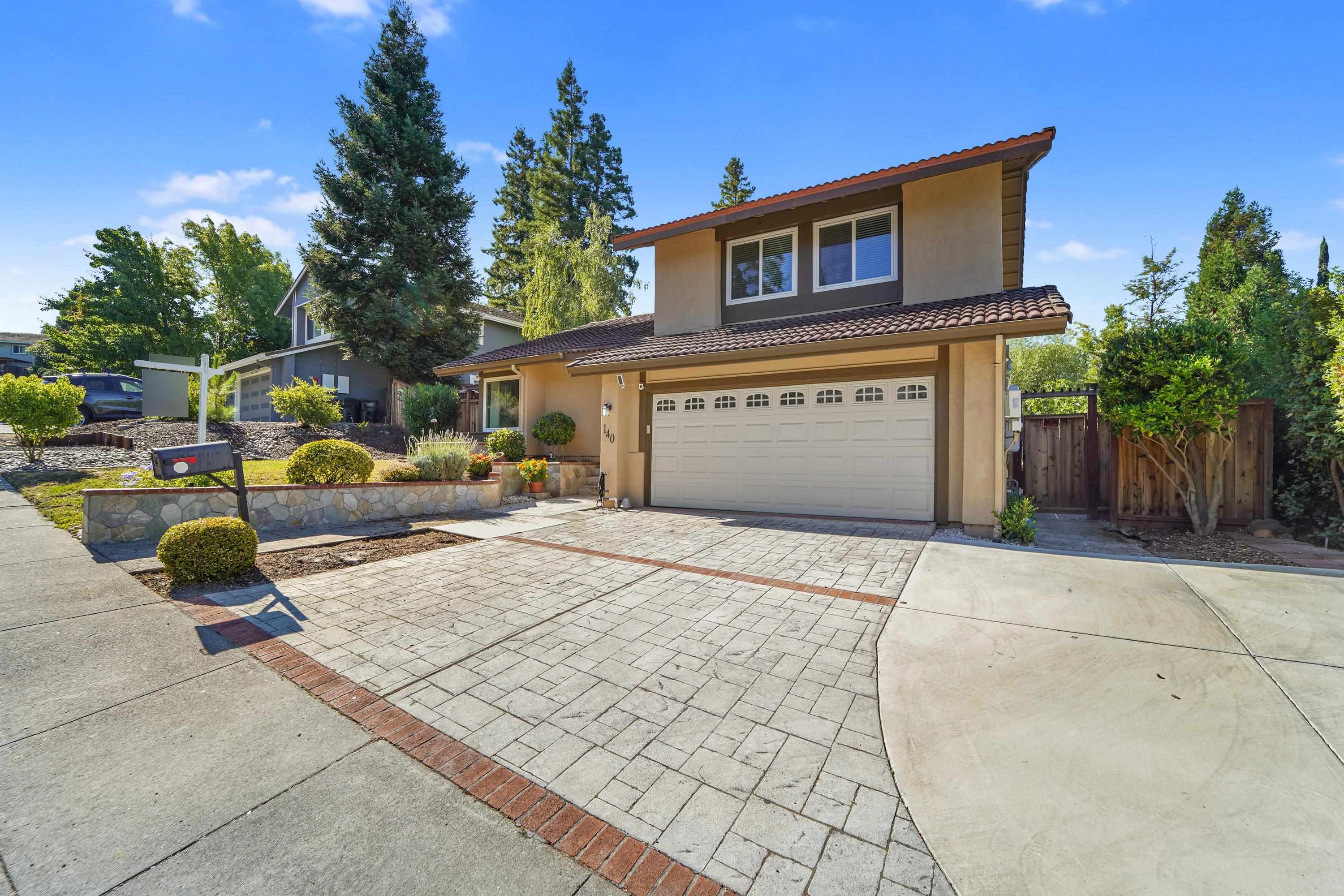 140 Alhambra Hills Dr