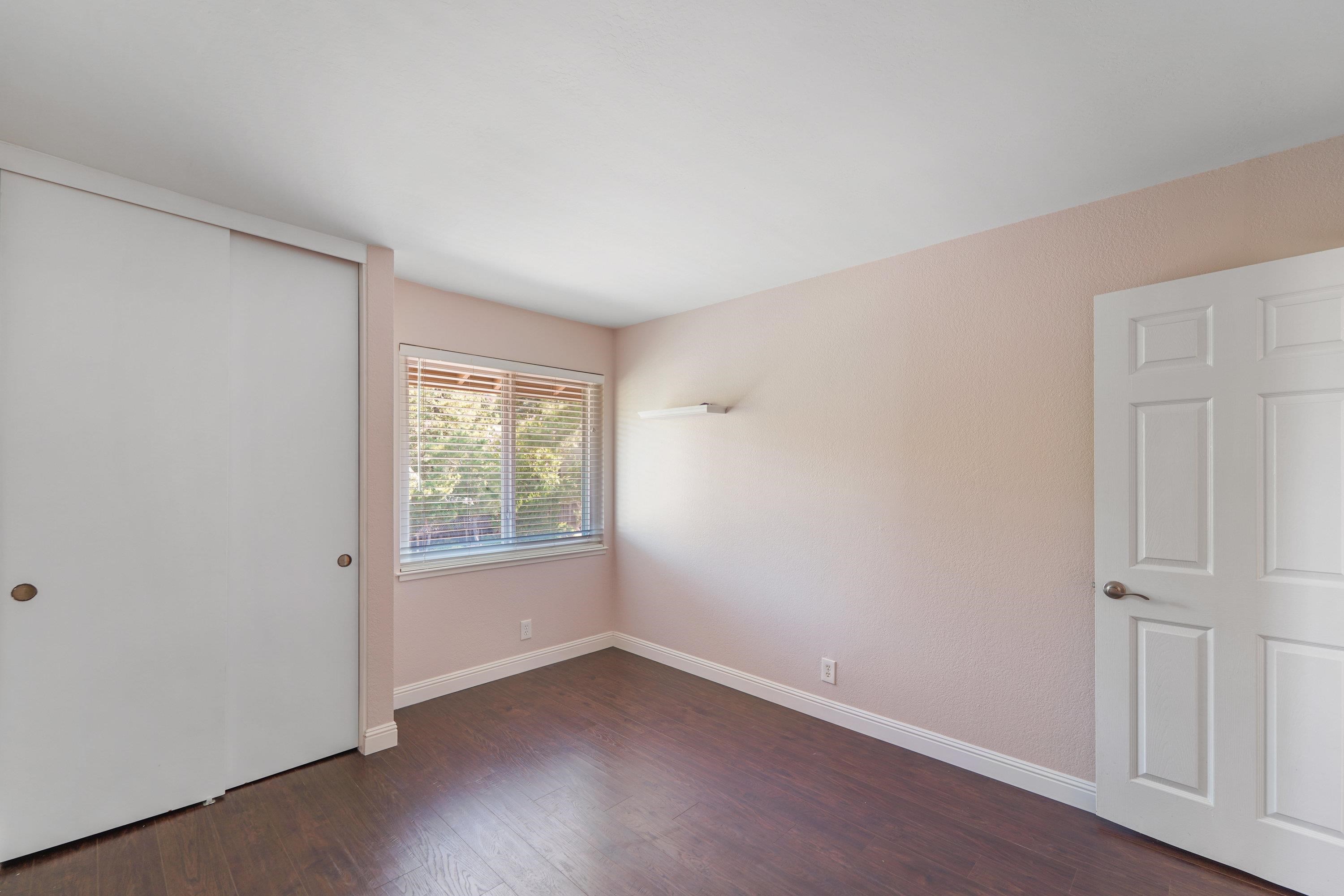 140 Alhambra Hills Dr
