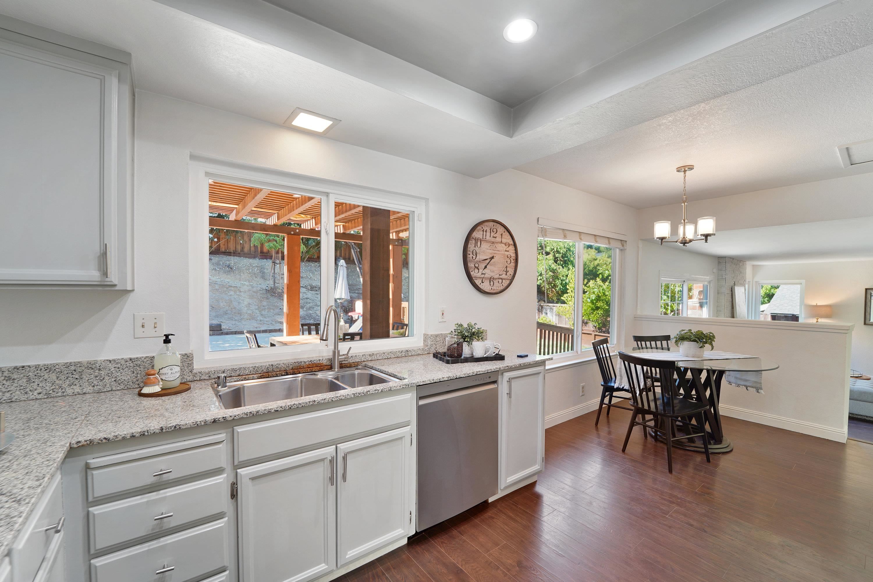 140 Alhambra Hills Dr