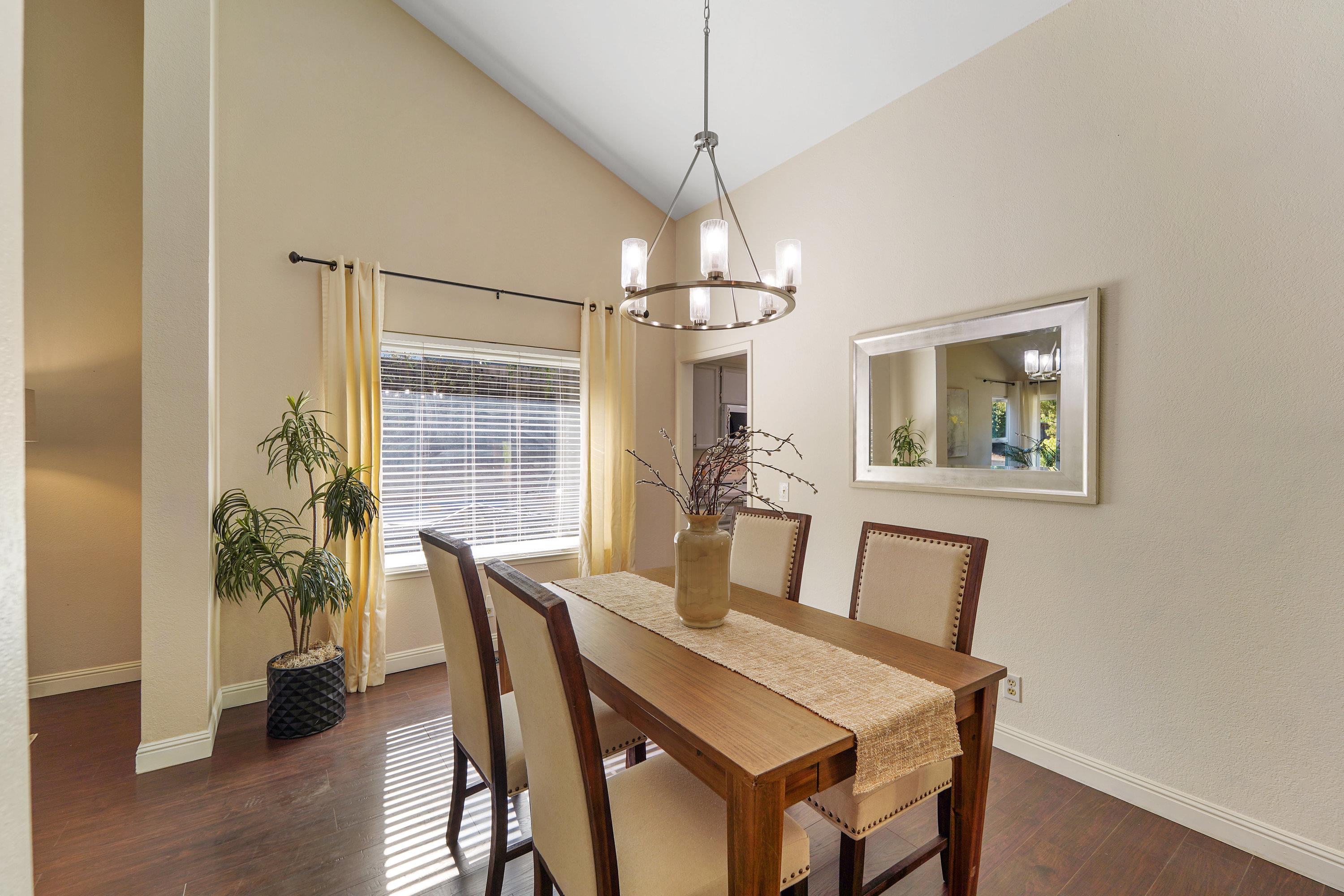 140 Alhambra Hills Dr