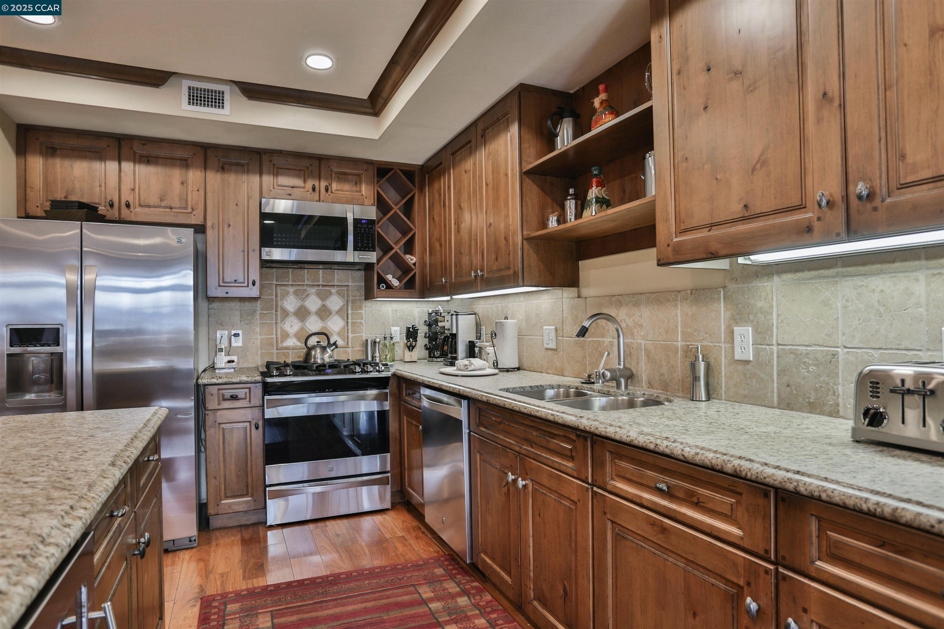 6750 North Lake Blvd # 9F