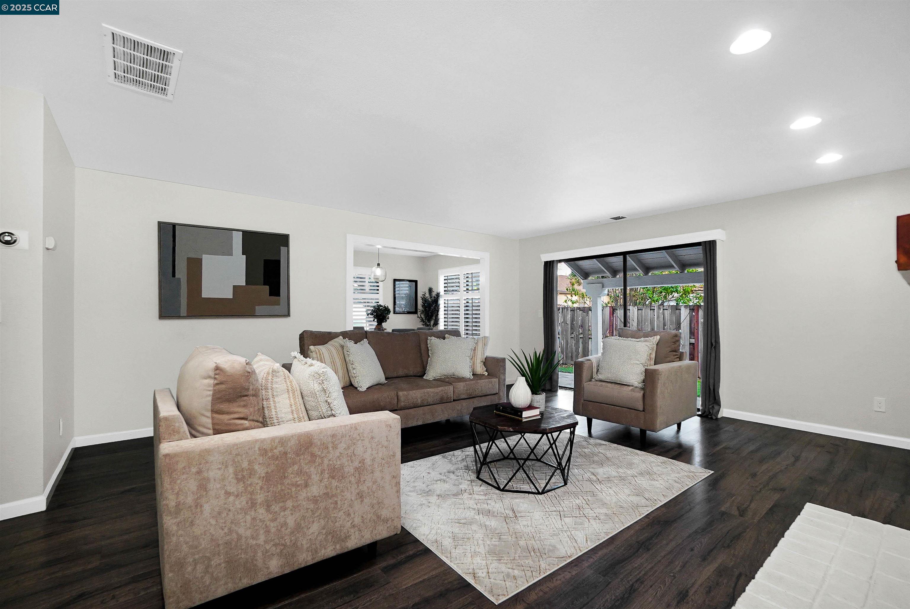 12 Basin Ct