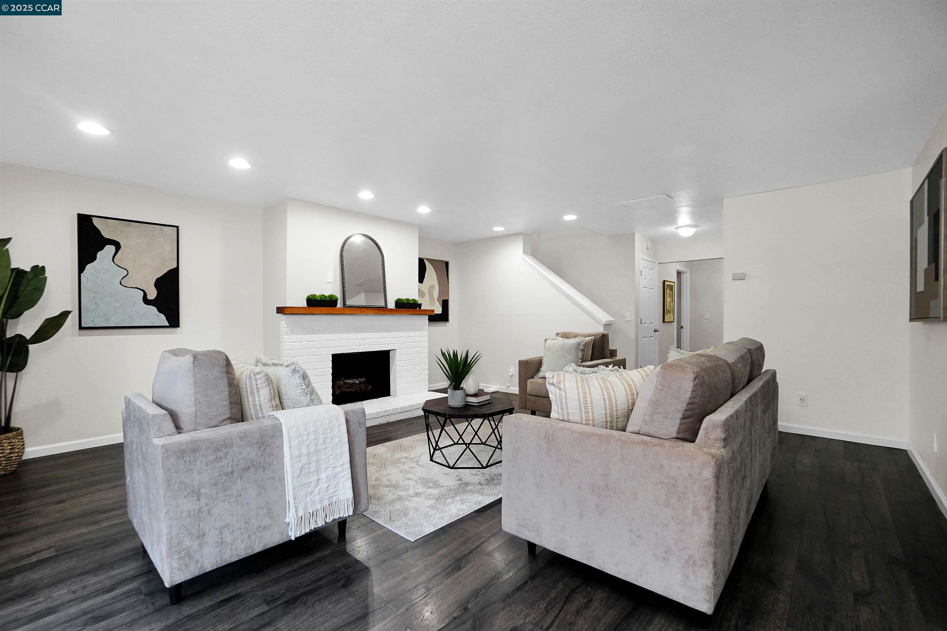 12 Basin Ct