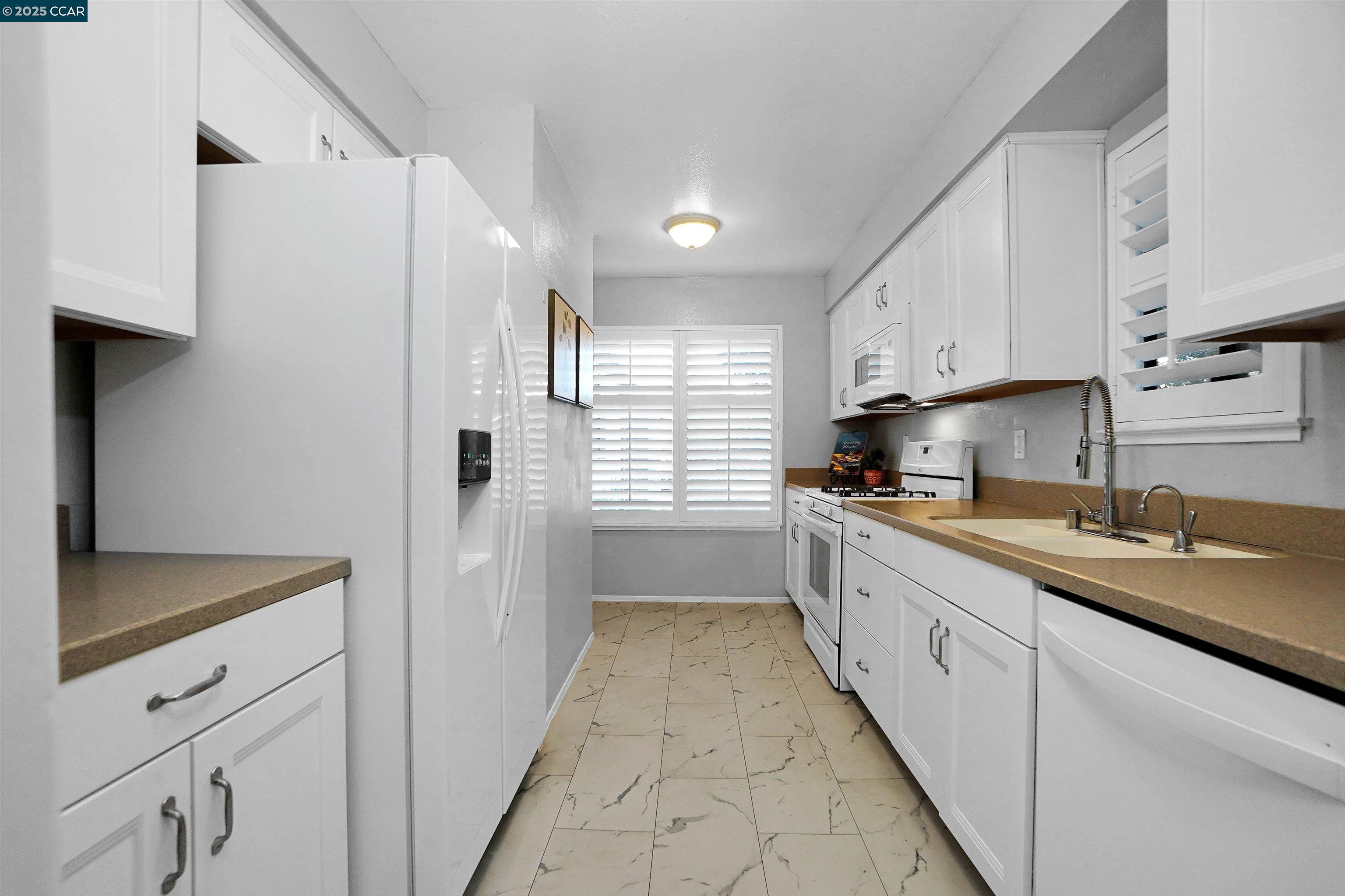 12 Basin Ct