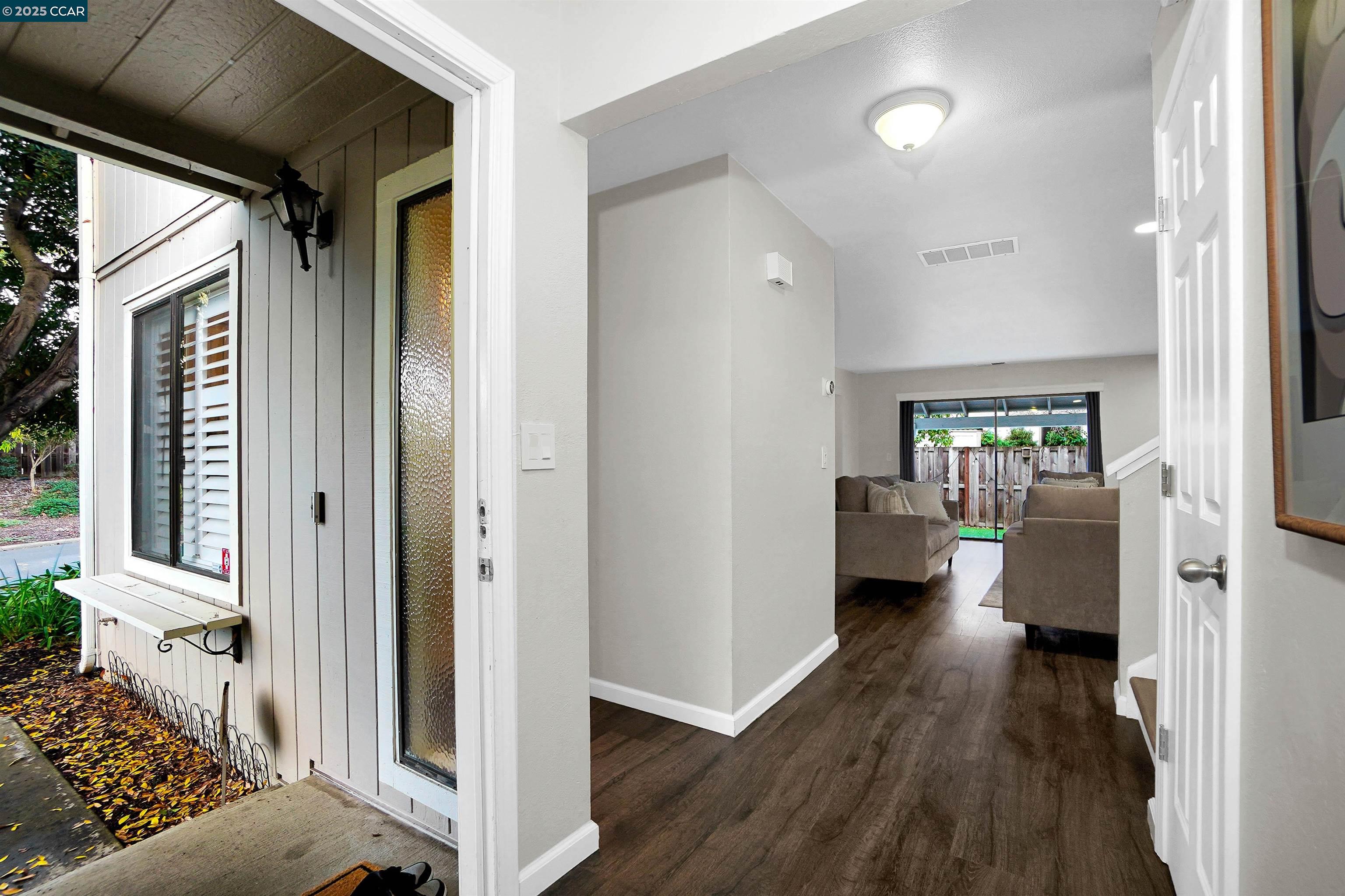 12 Basin Ct