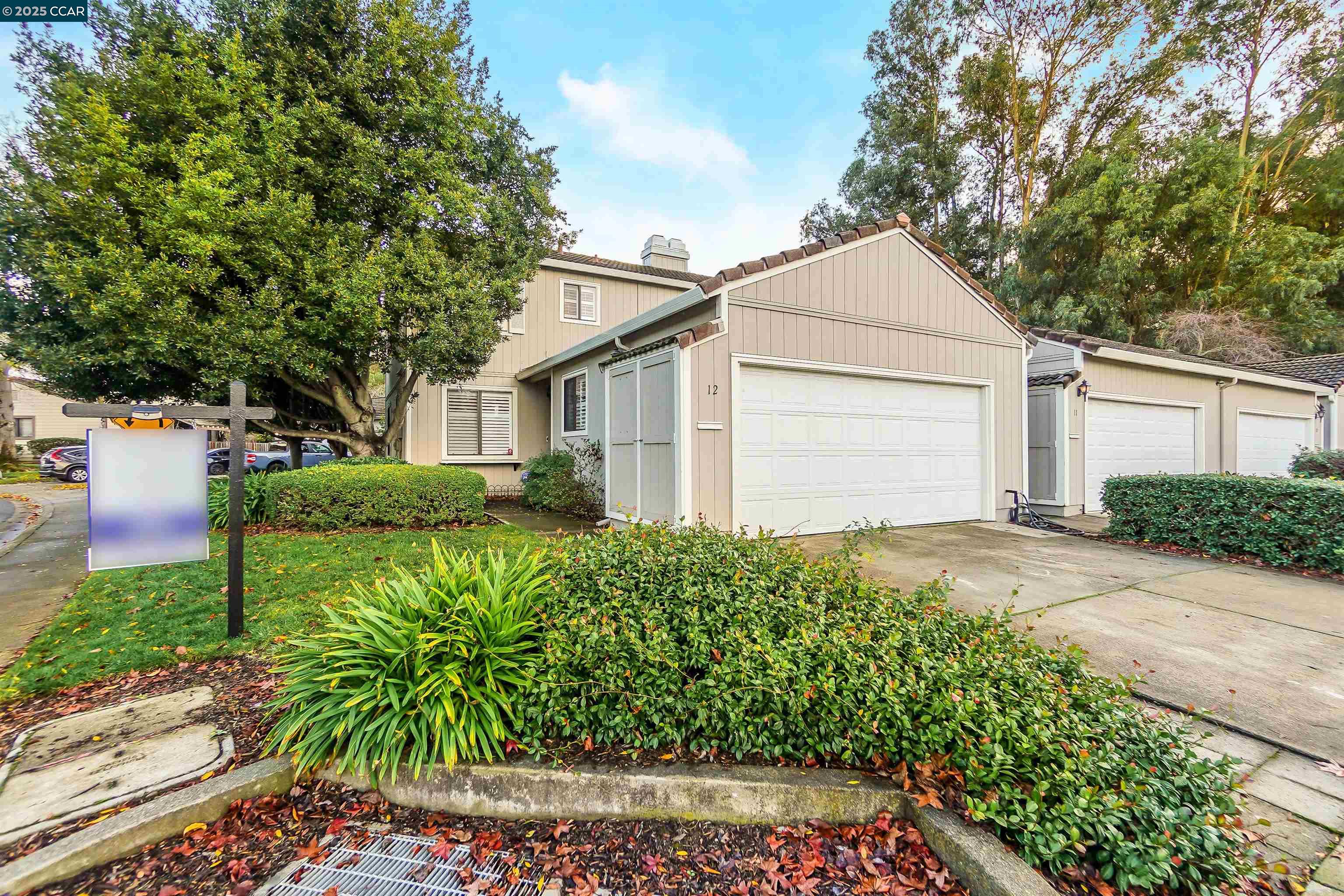 12 Basin Ct