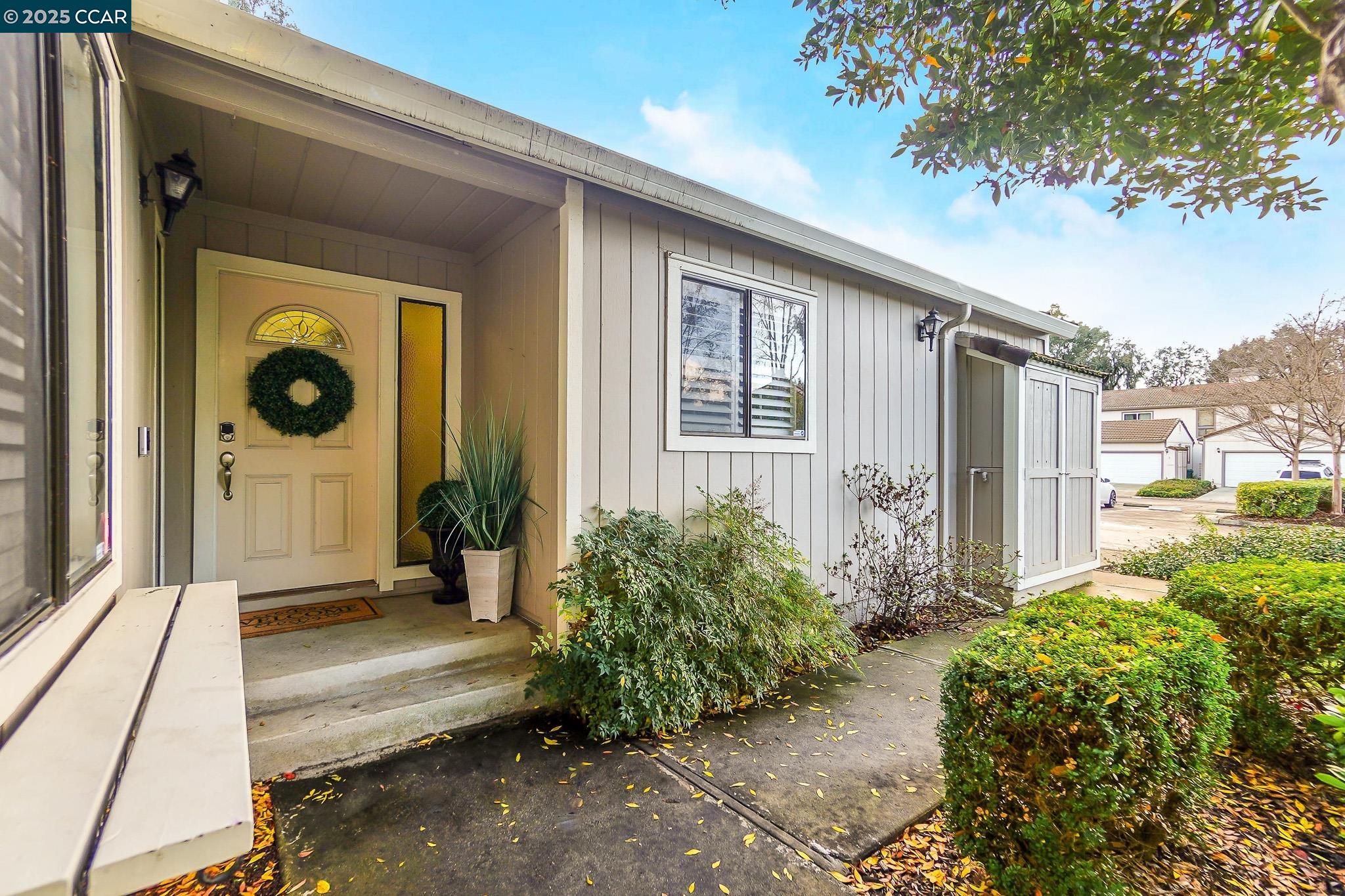 12 Basin Ct