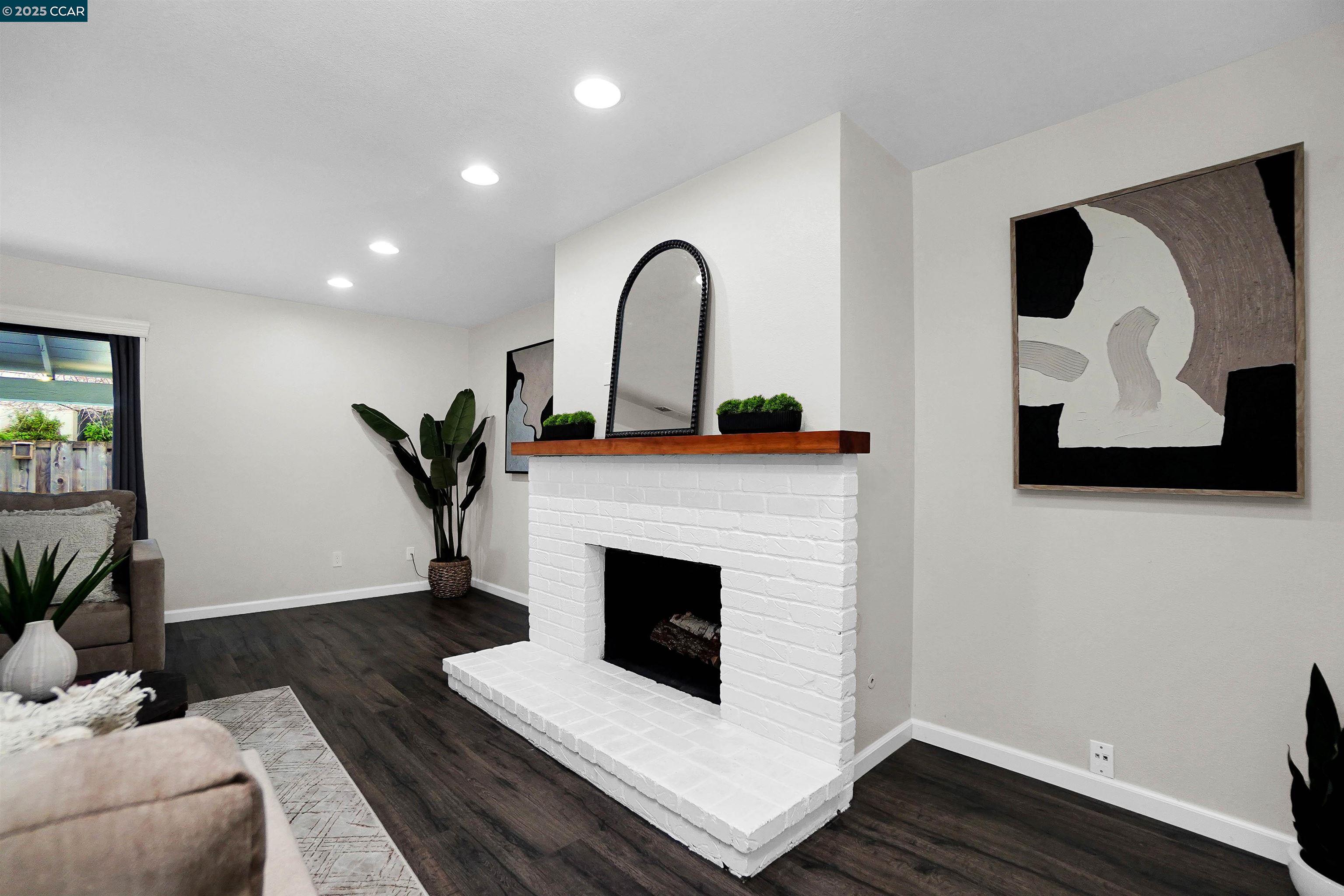 12 Basin Ct