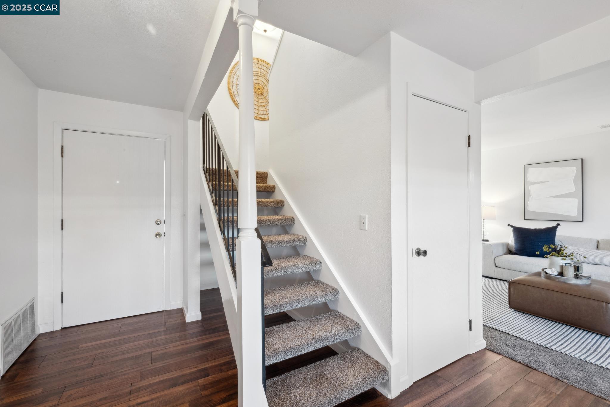 877 Bancroft Rd