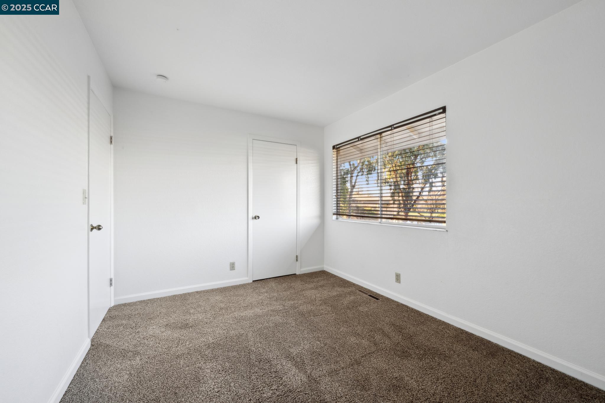 877 Bancroft Rd