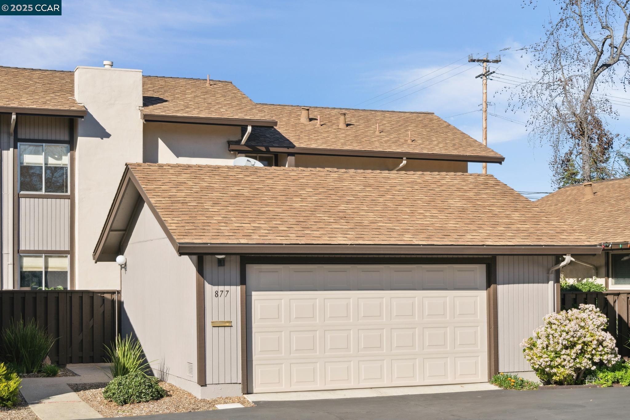 877 Bancroft Rd