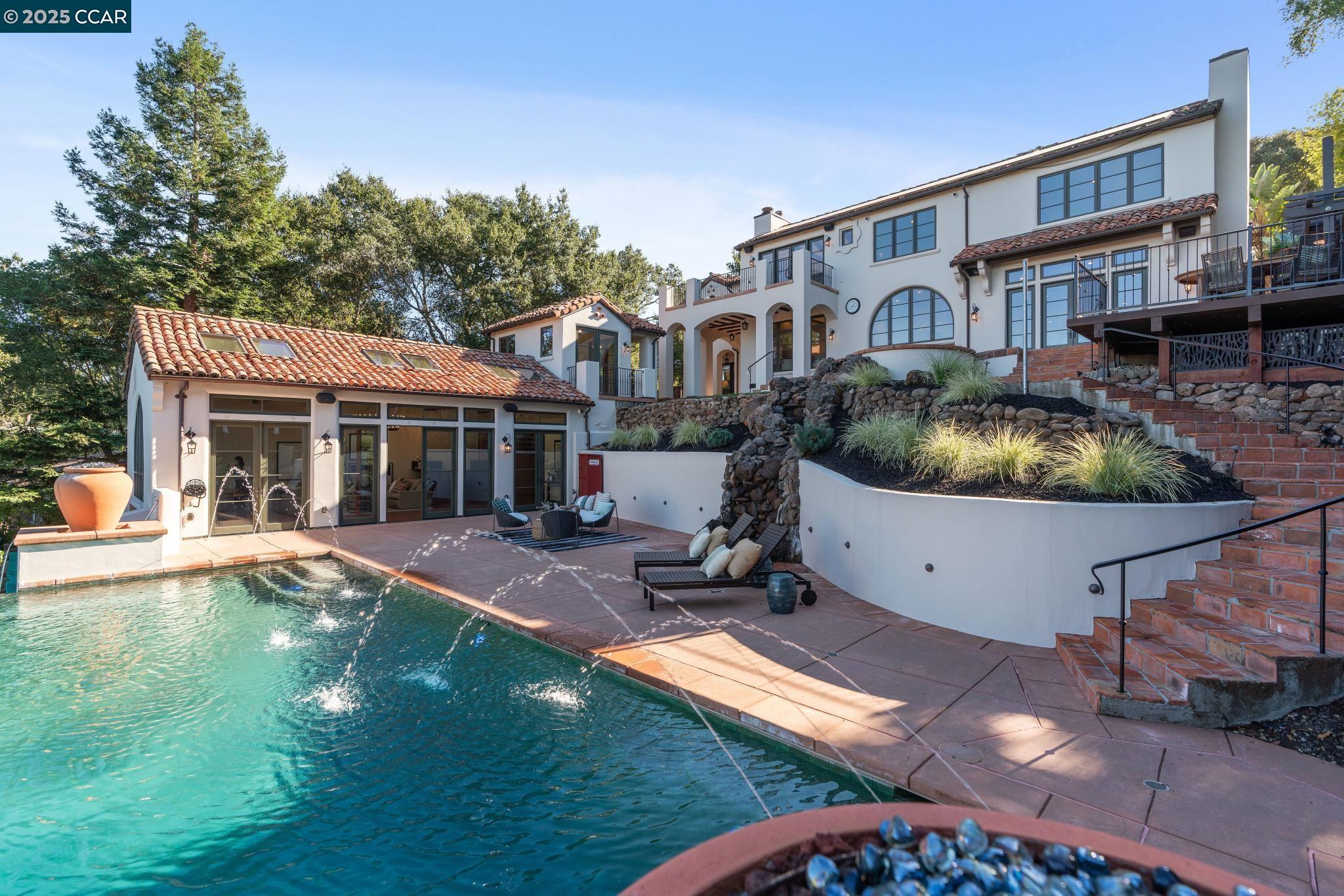 174 Crestview Dr