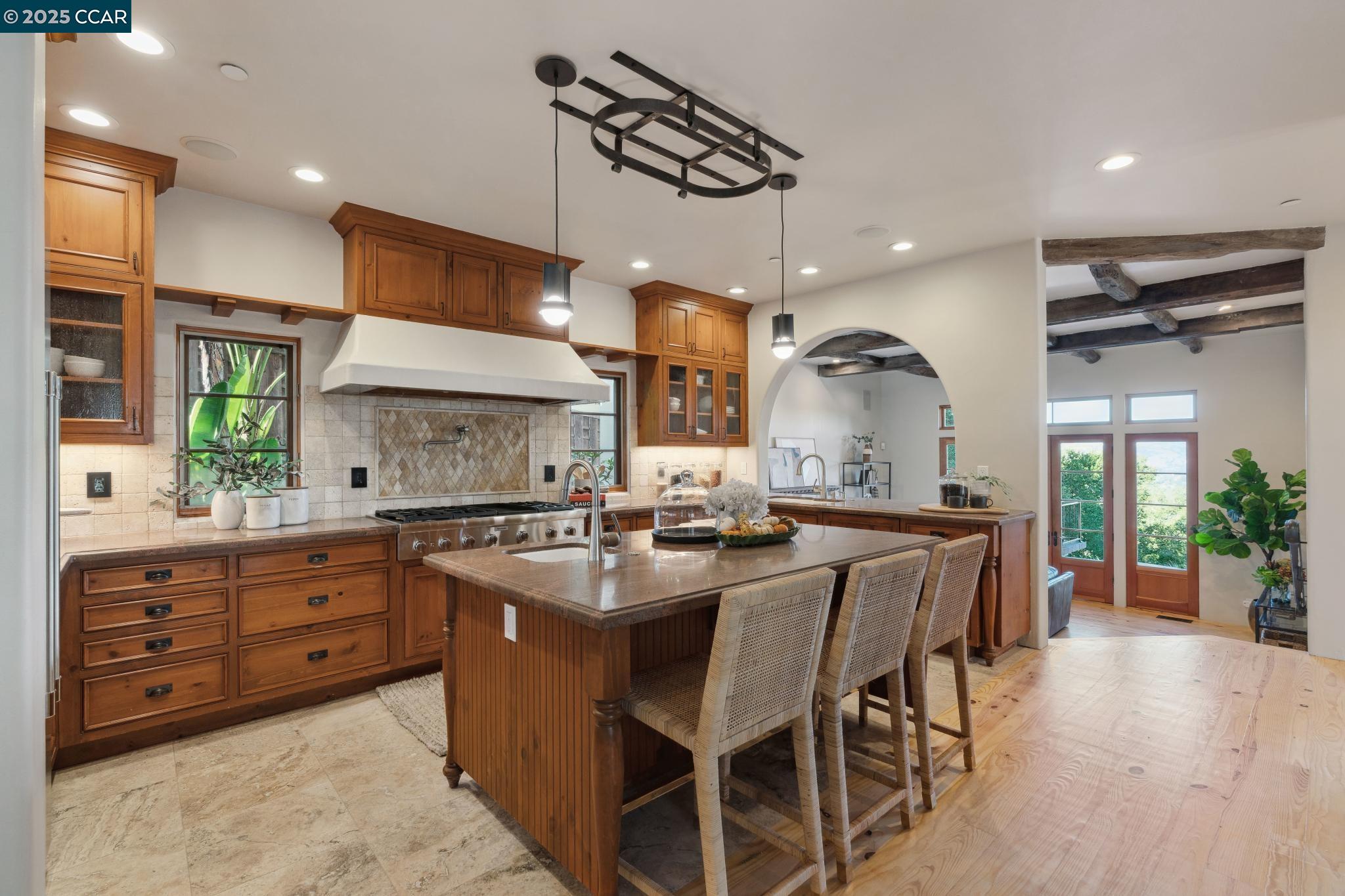 174 Crestview Dr