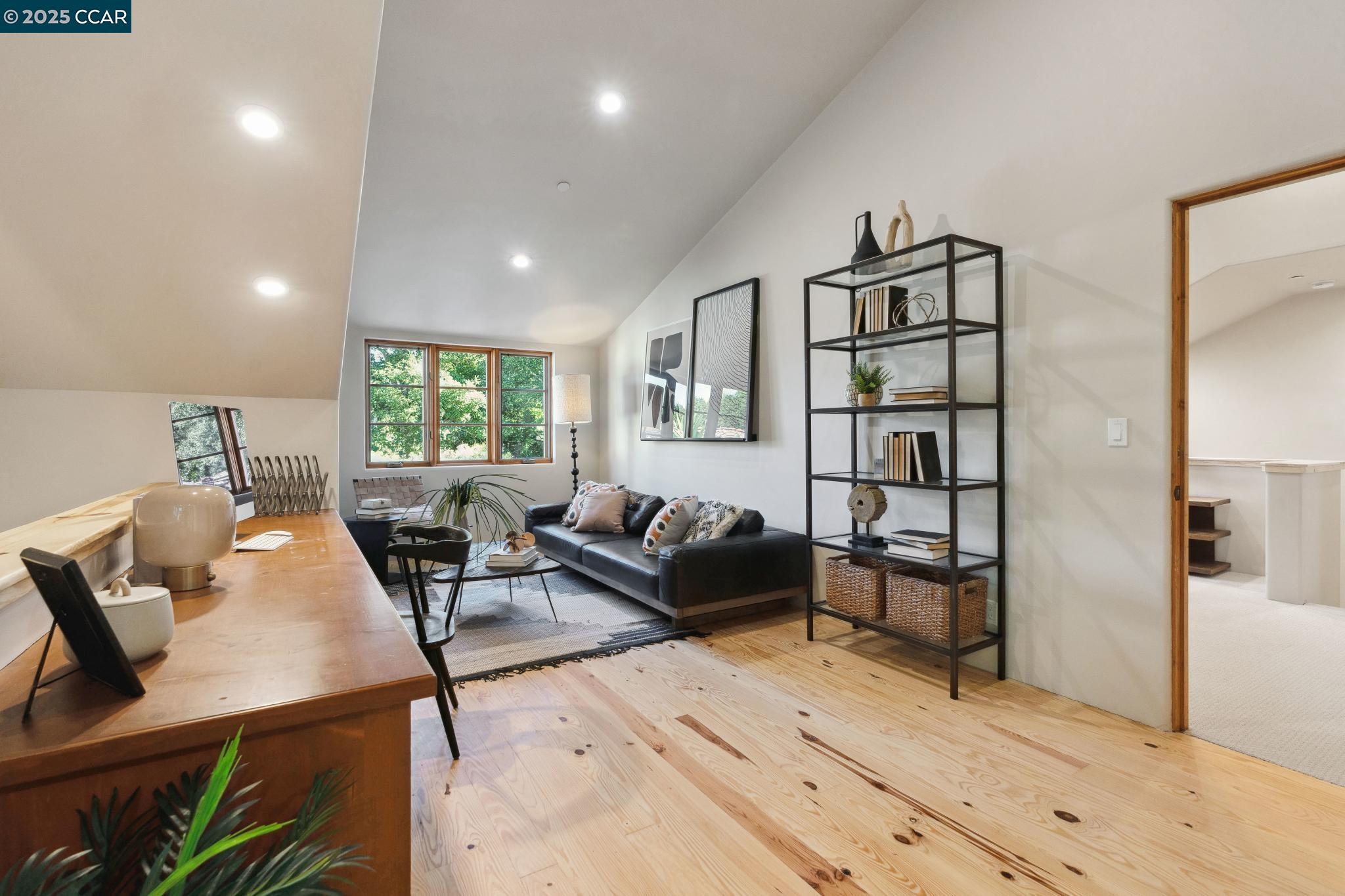 174 Crestview Dr