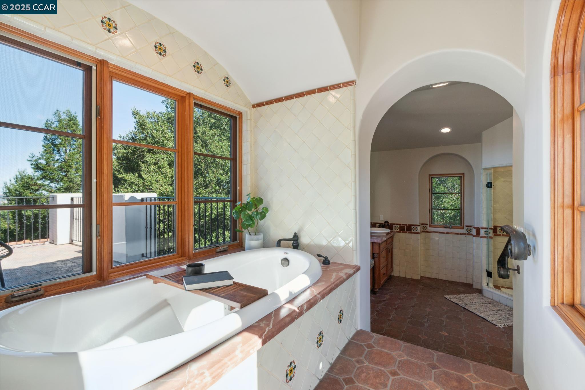 174 Crestview Dr