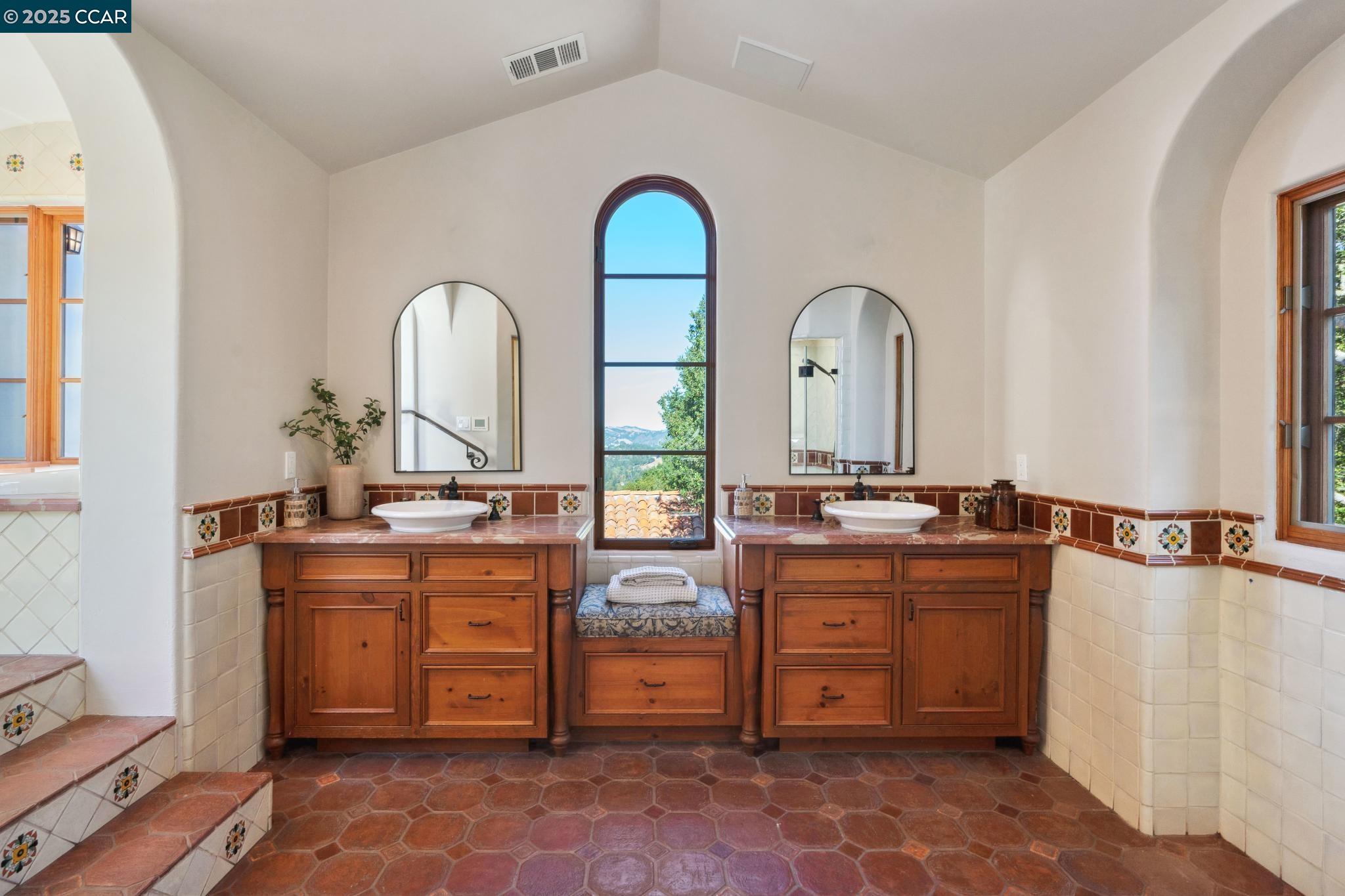 174 Crestview Dr