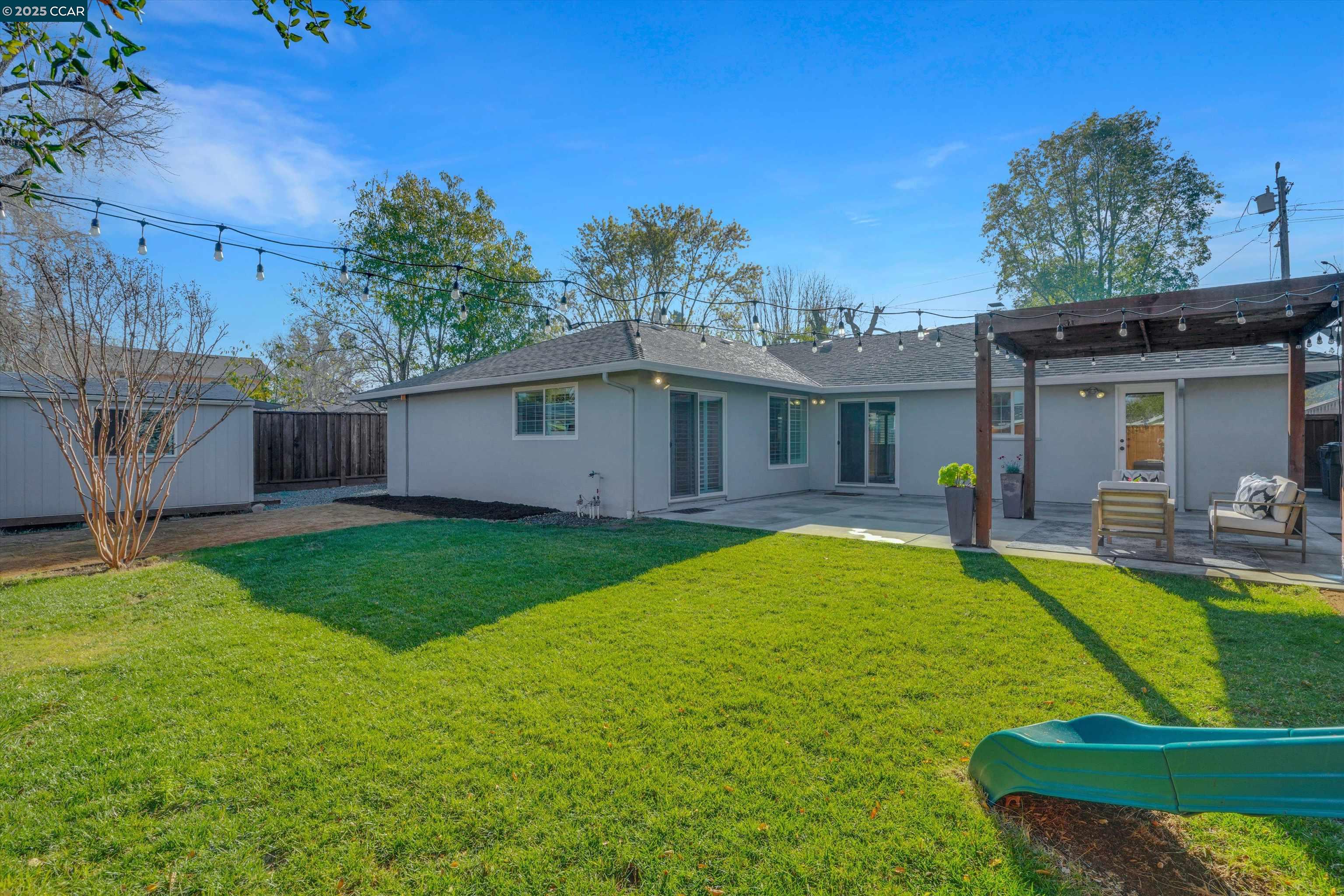 118 Vivian Dr