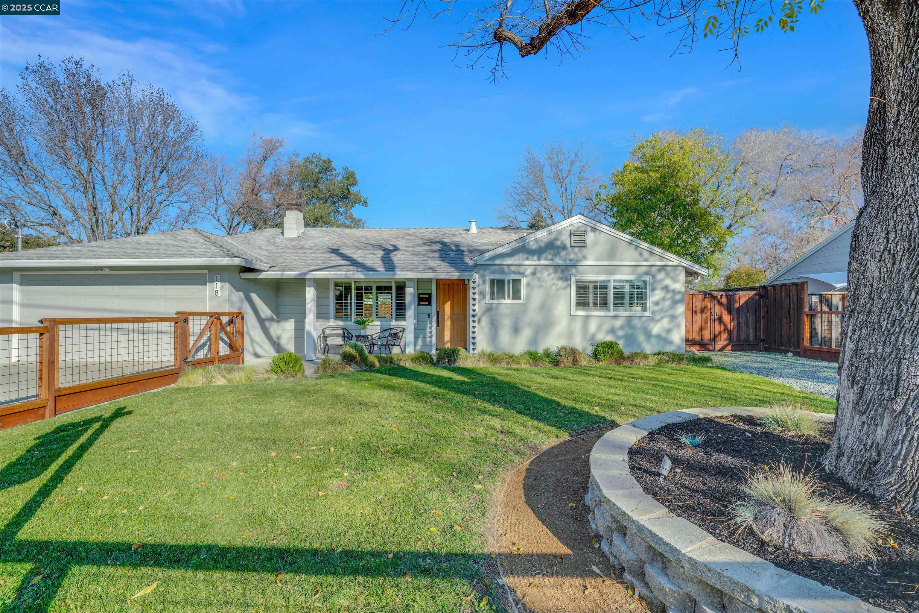 118 Vivian Dr