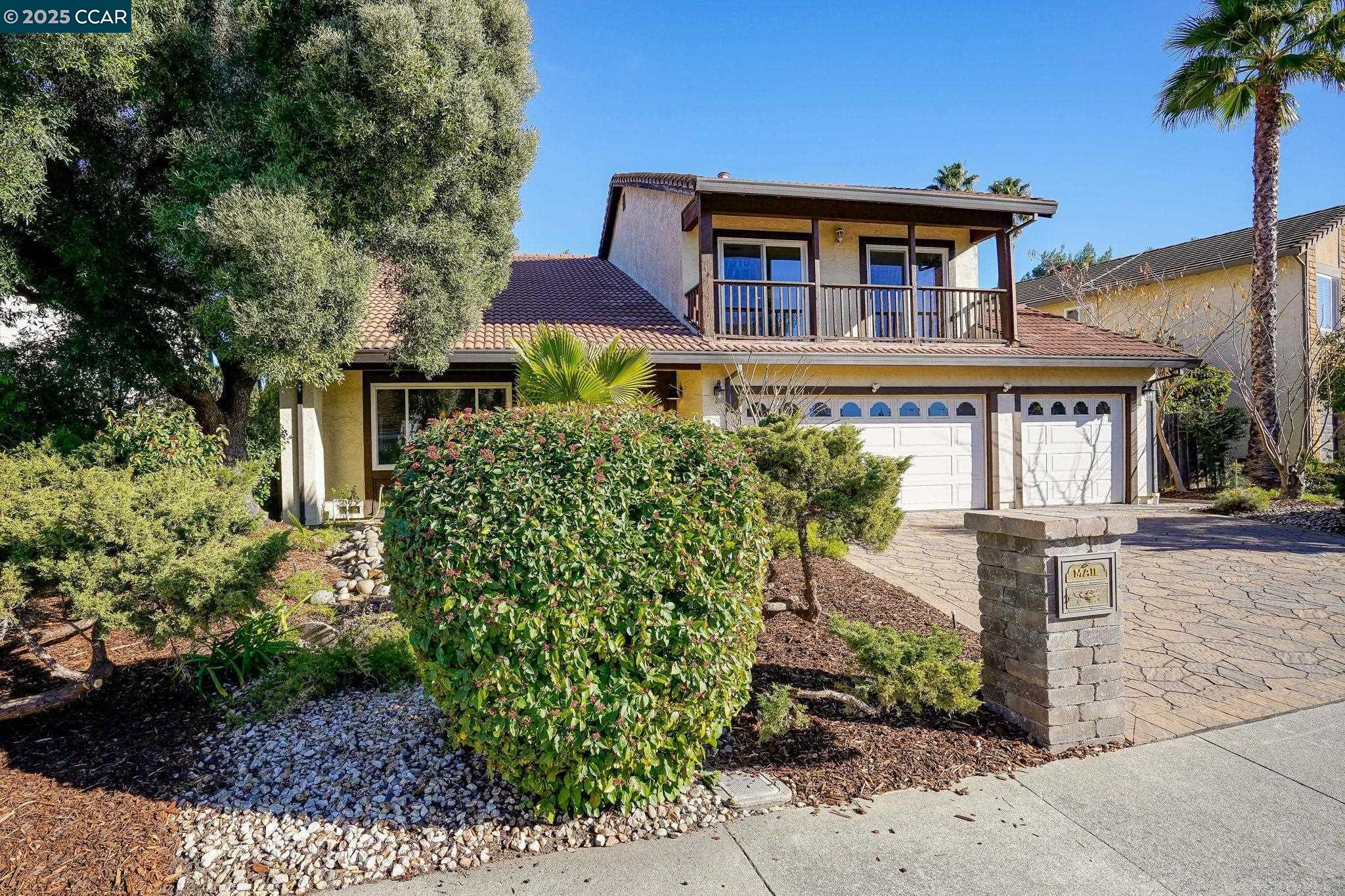 1217 Pinecrest Dr