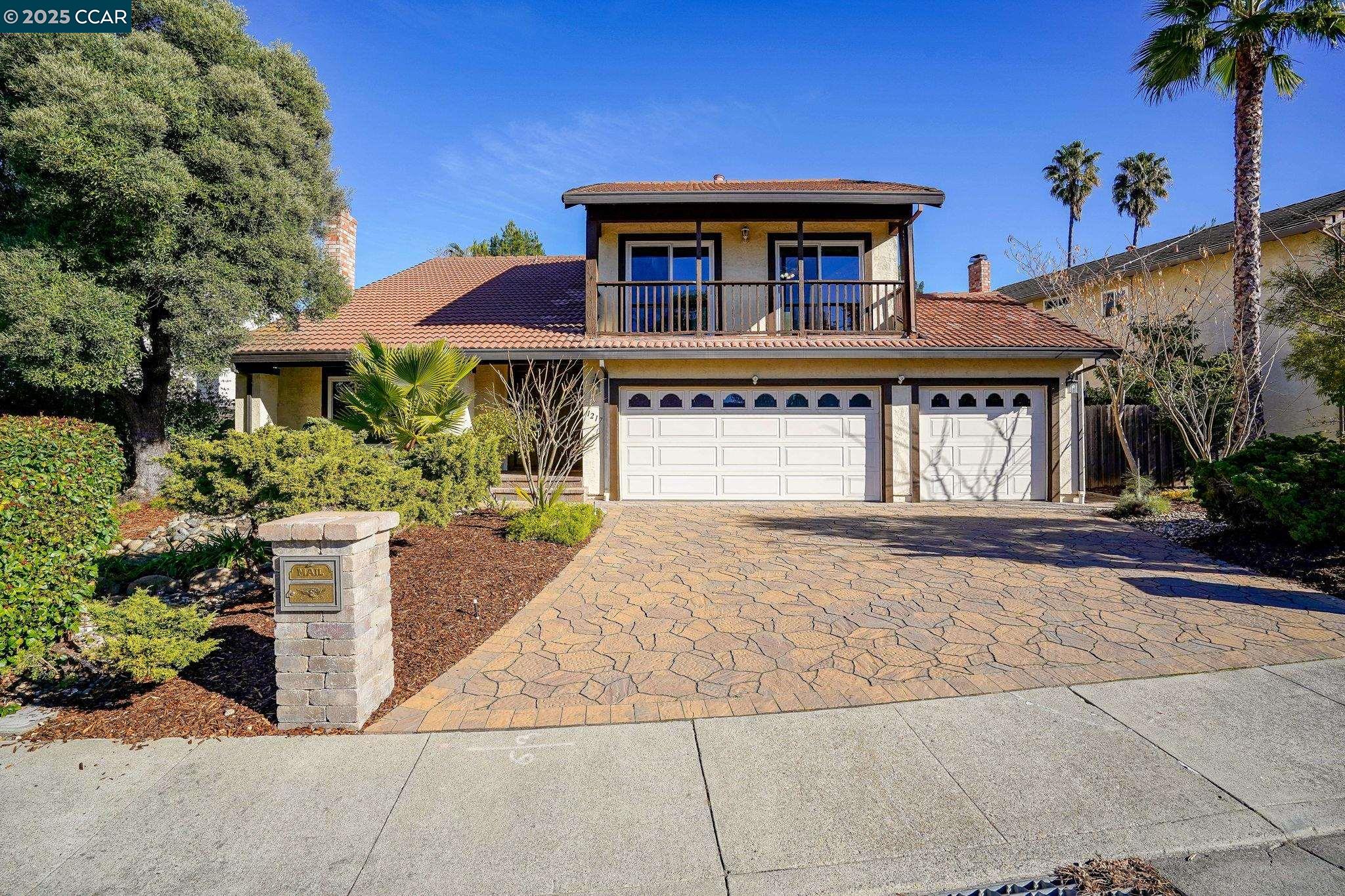 1217 Pinecrest Dr