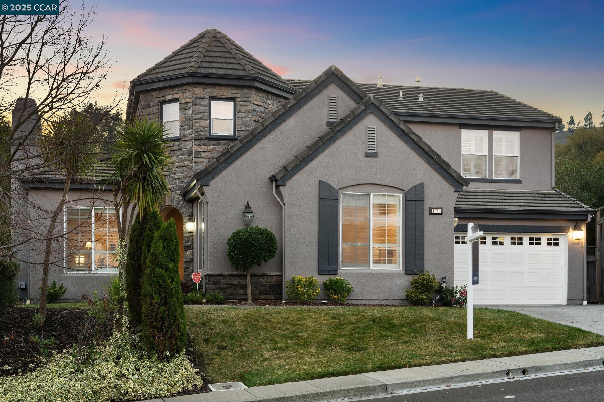 1272 Landmark Dr.