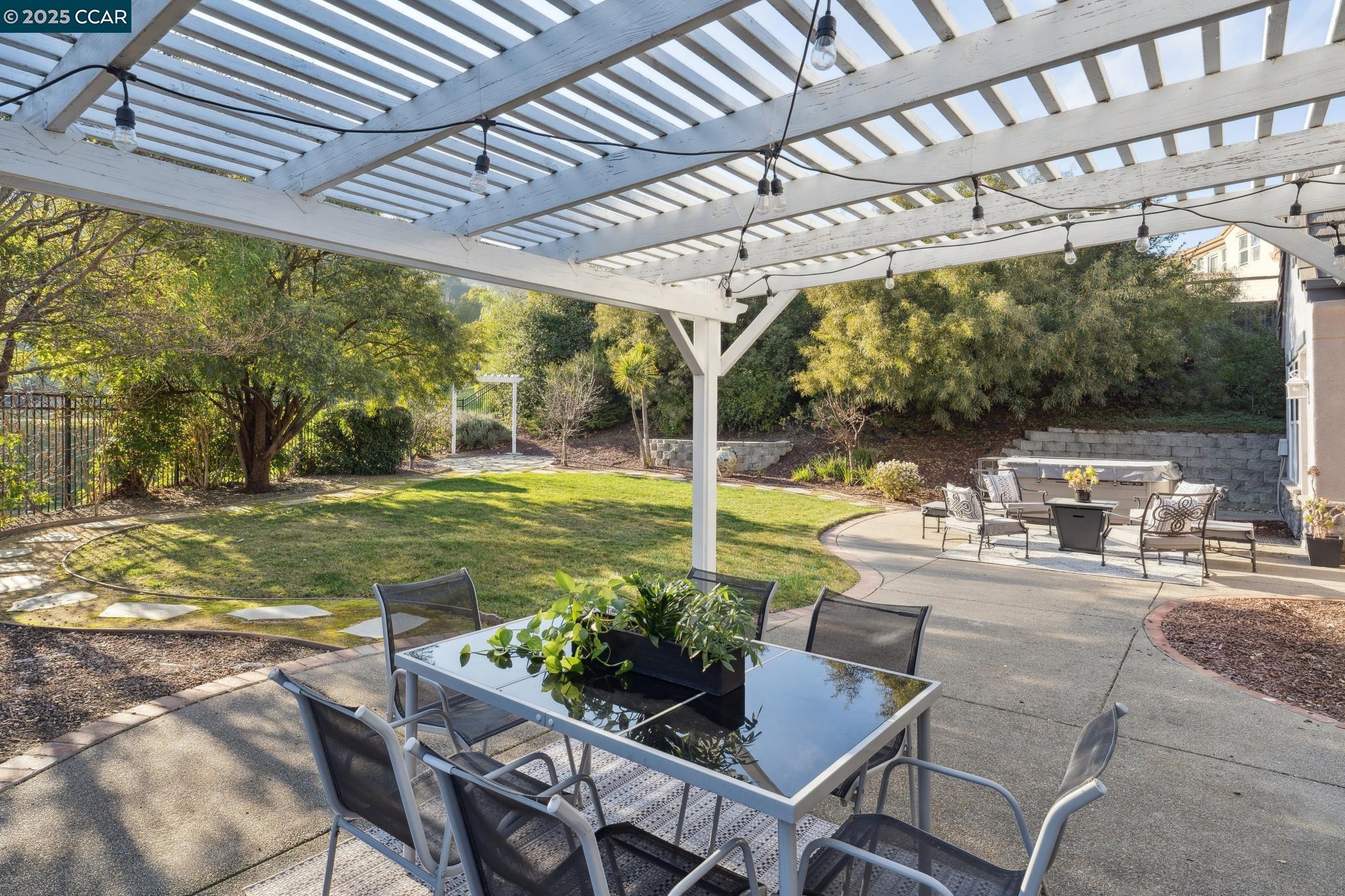 1272 Landmark Dr.