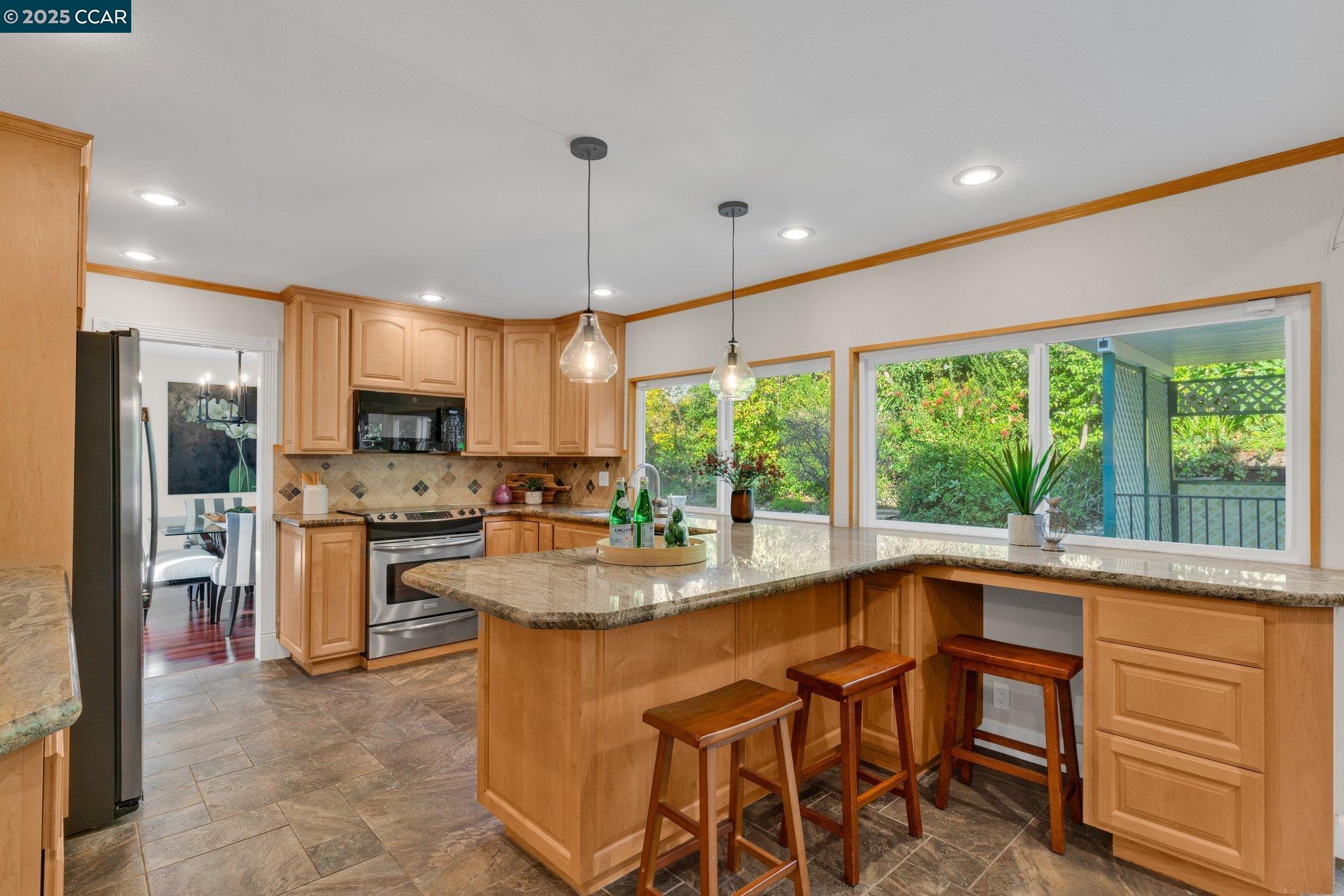 1242 Morning Glory Dr