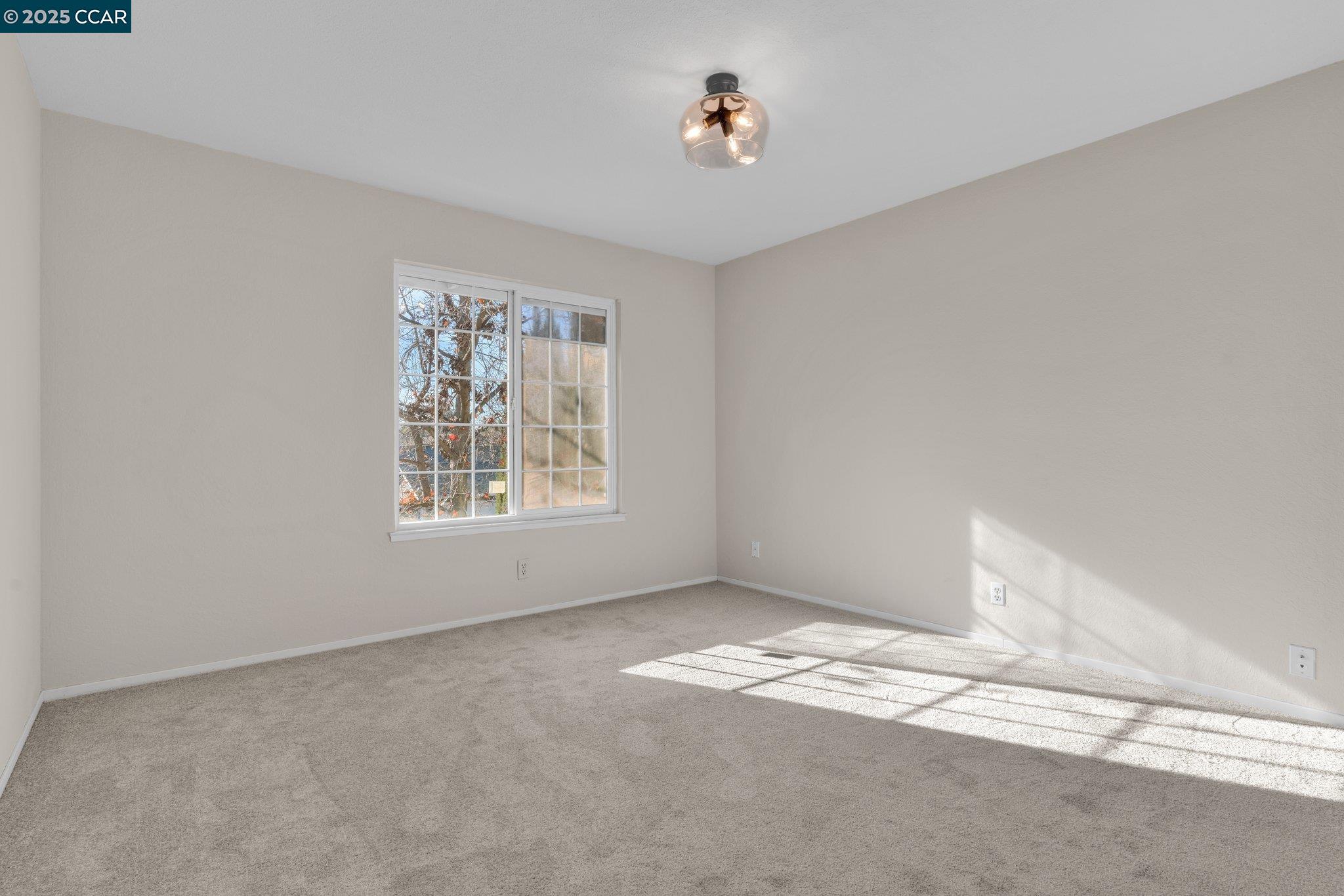 1242 Morning Glory Dr
