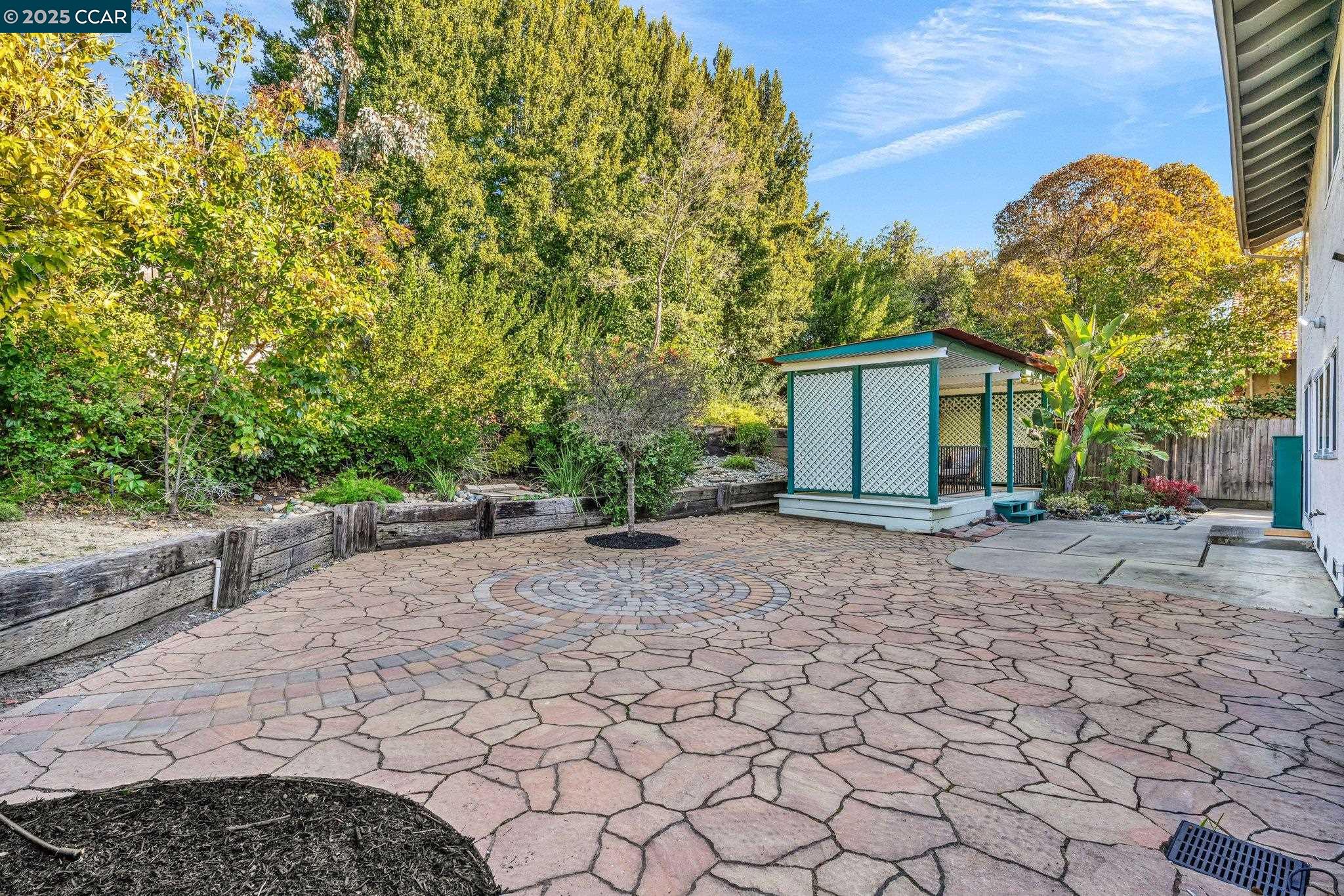 1242 Morning Glory Dr