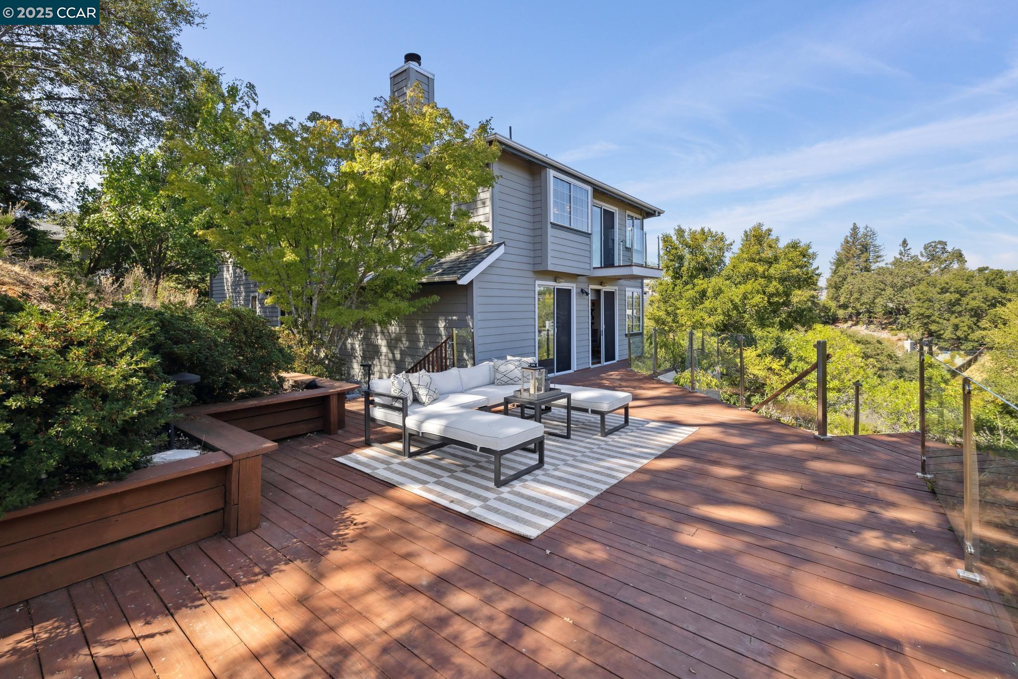 165 Del Monte Drive