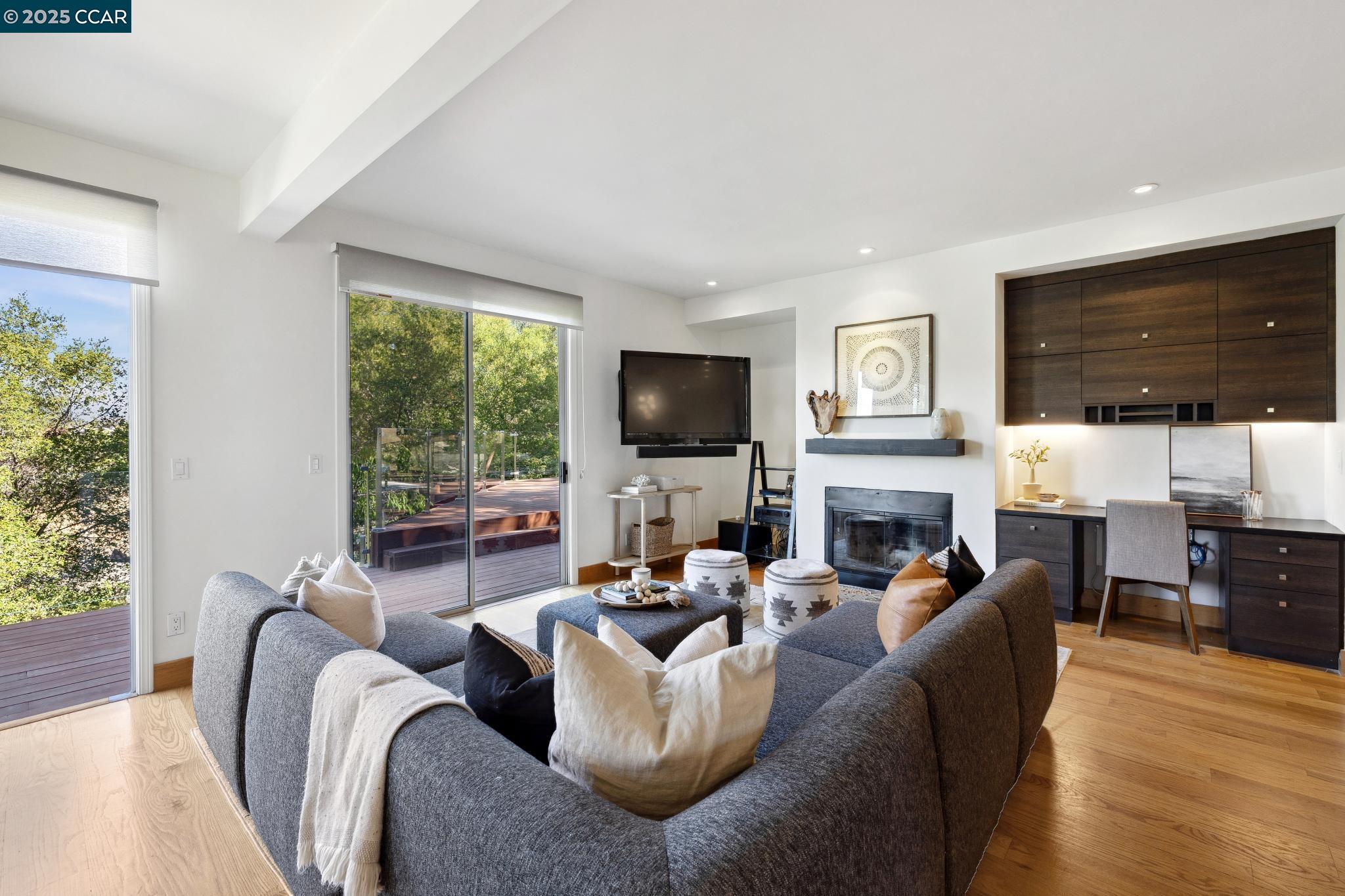 165 Del Monte Drive