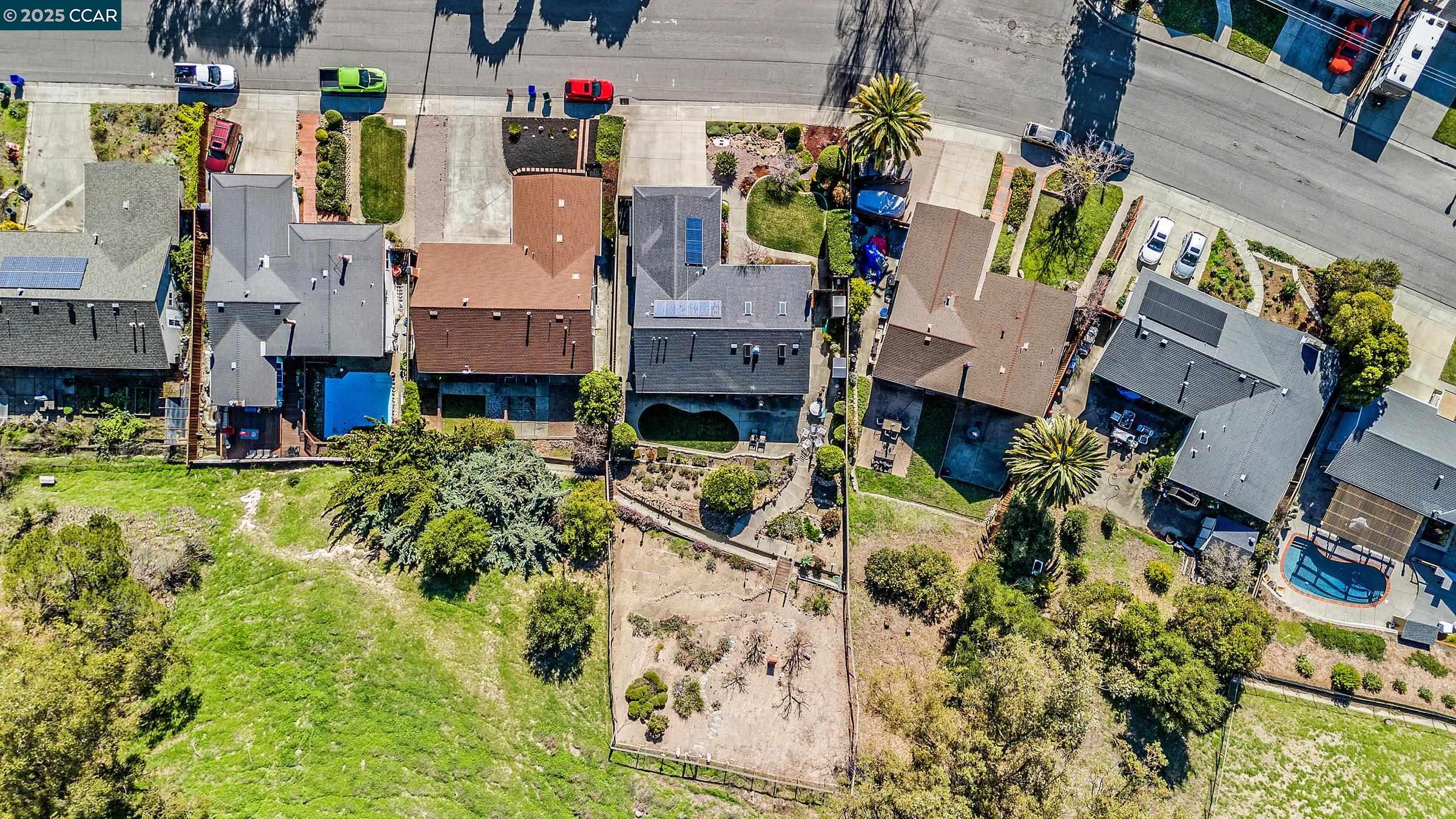 2701 Wright Ave
