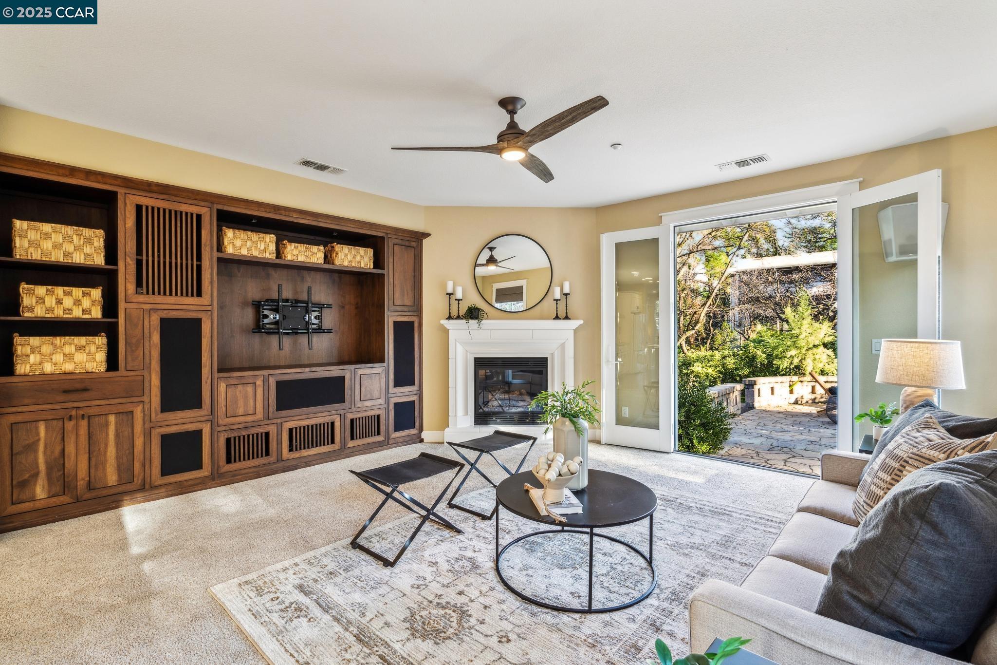 1180 Vista Ridge Ct.