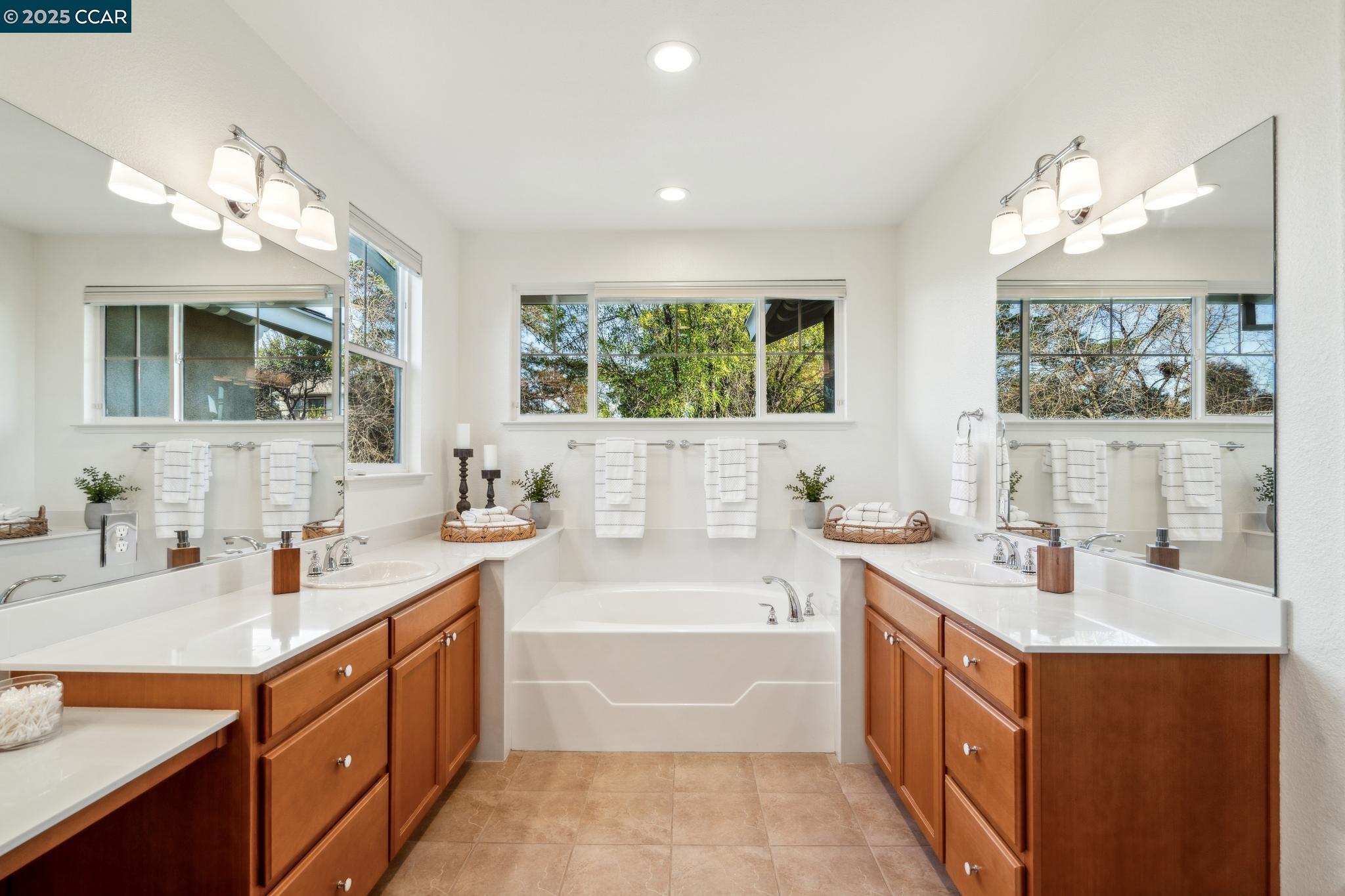 1180 Vista Ridge Ct.