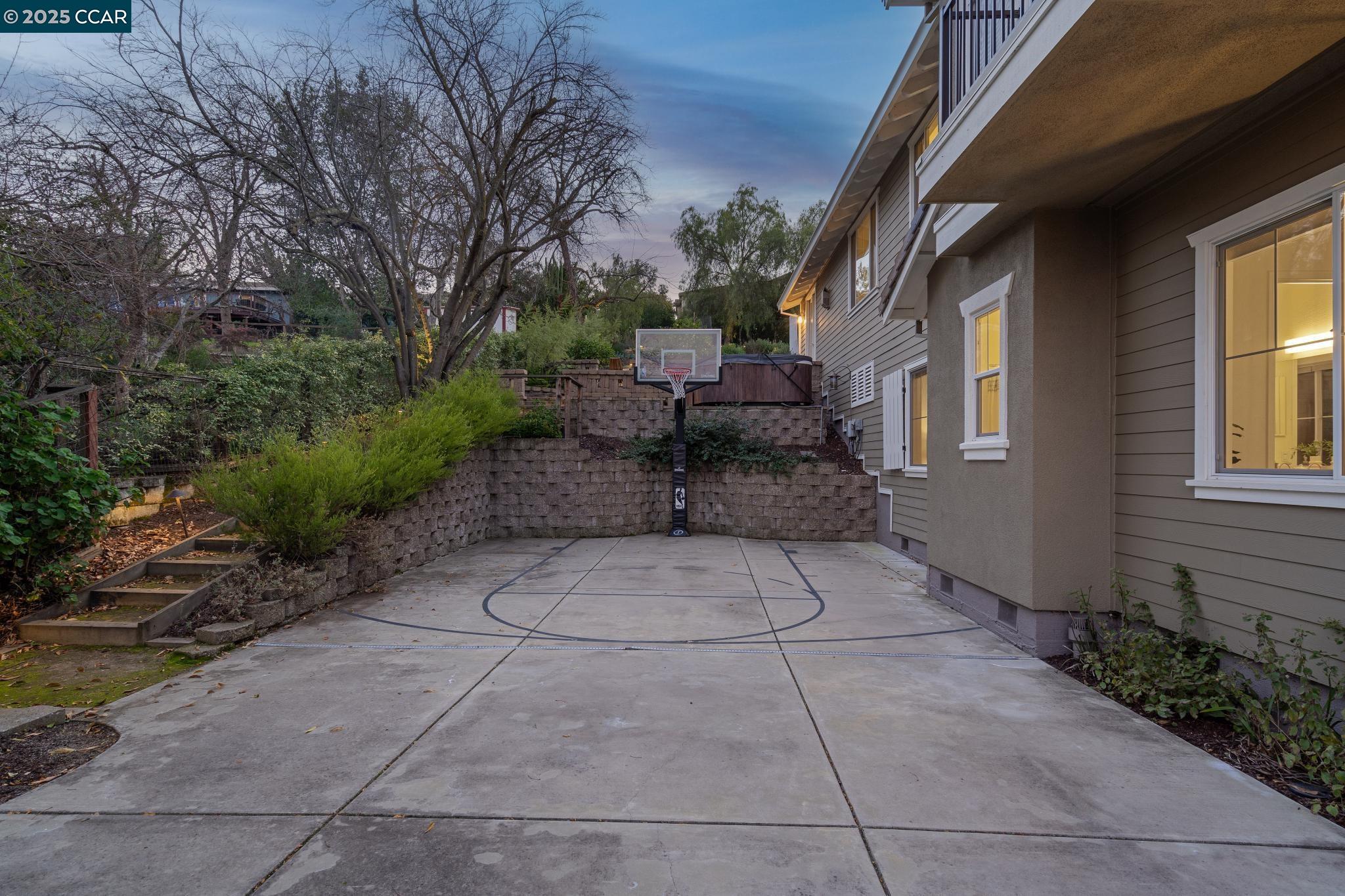 1180 Vista Ridge Ct.