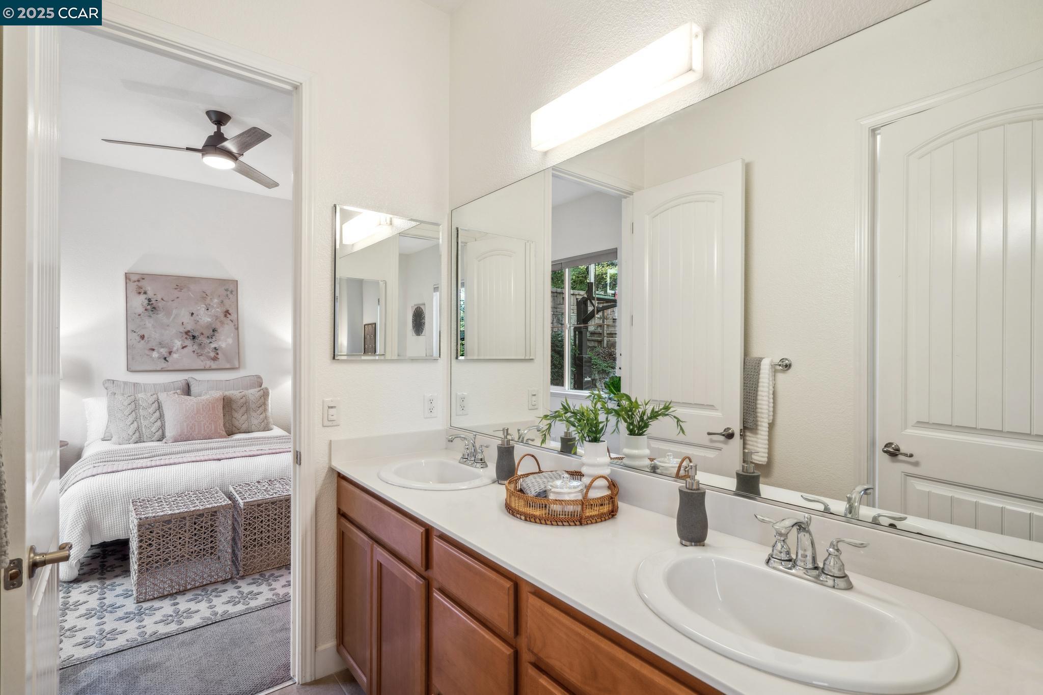 1180 Vista Ridge Ct.